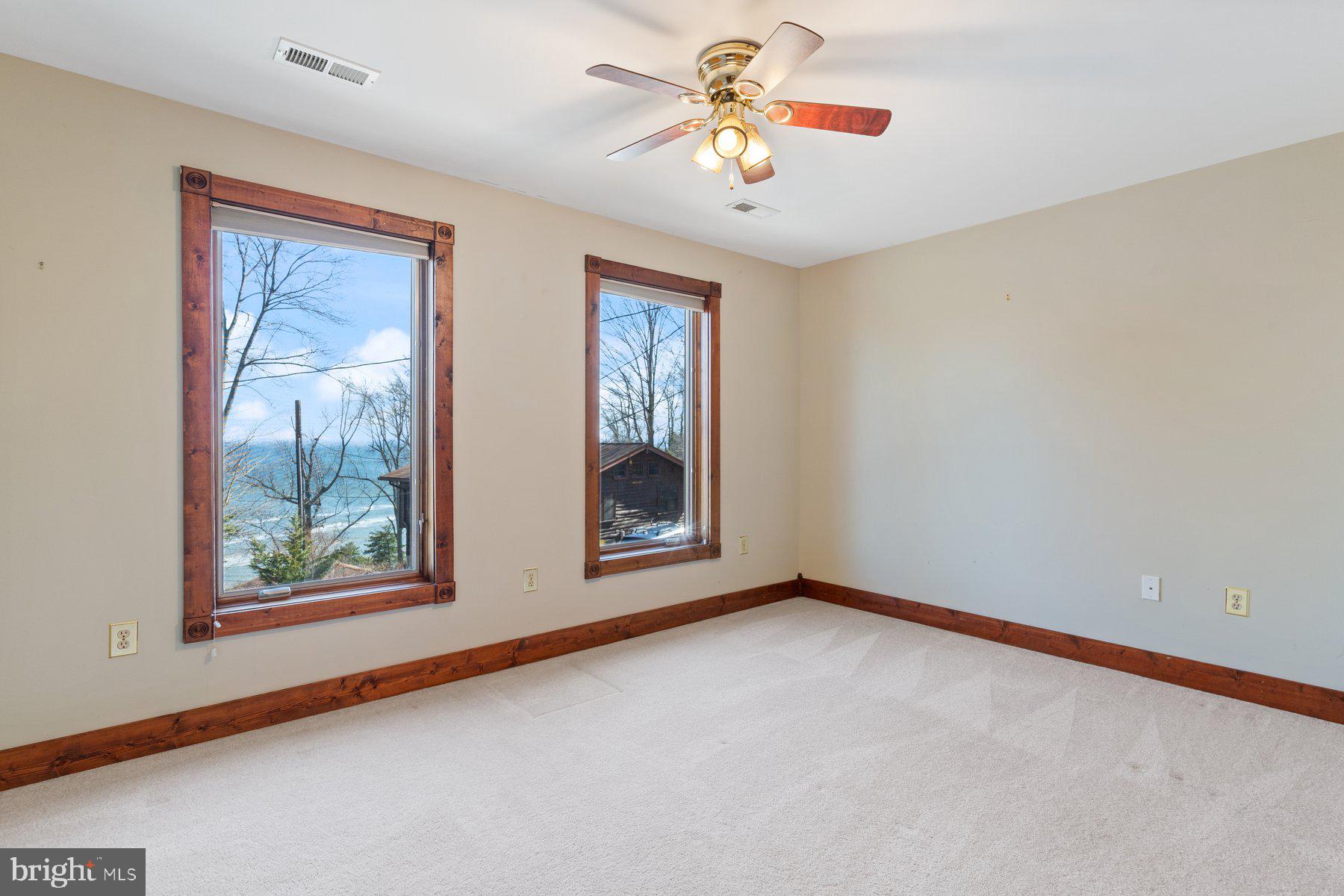 SCIENTISTS CLIFFS - Residential