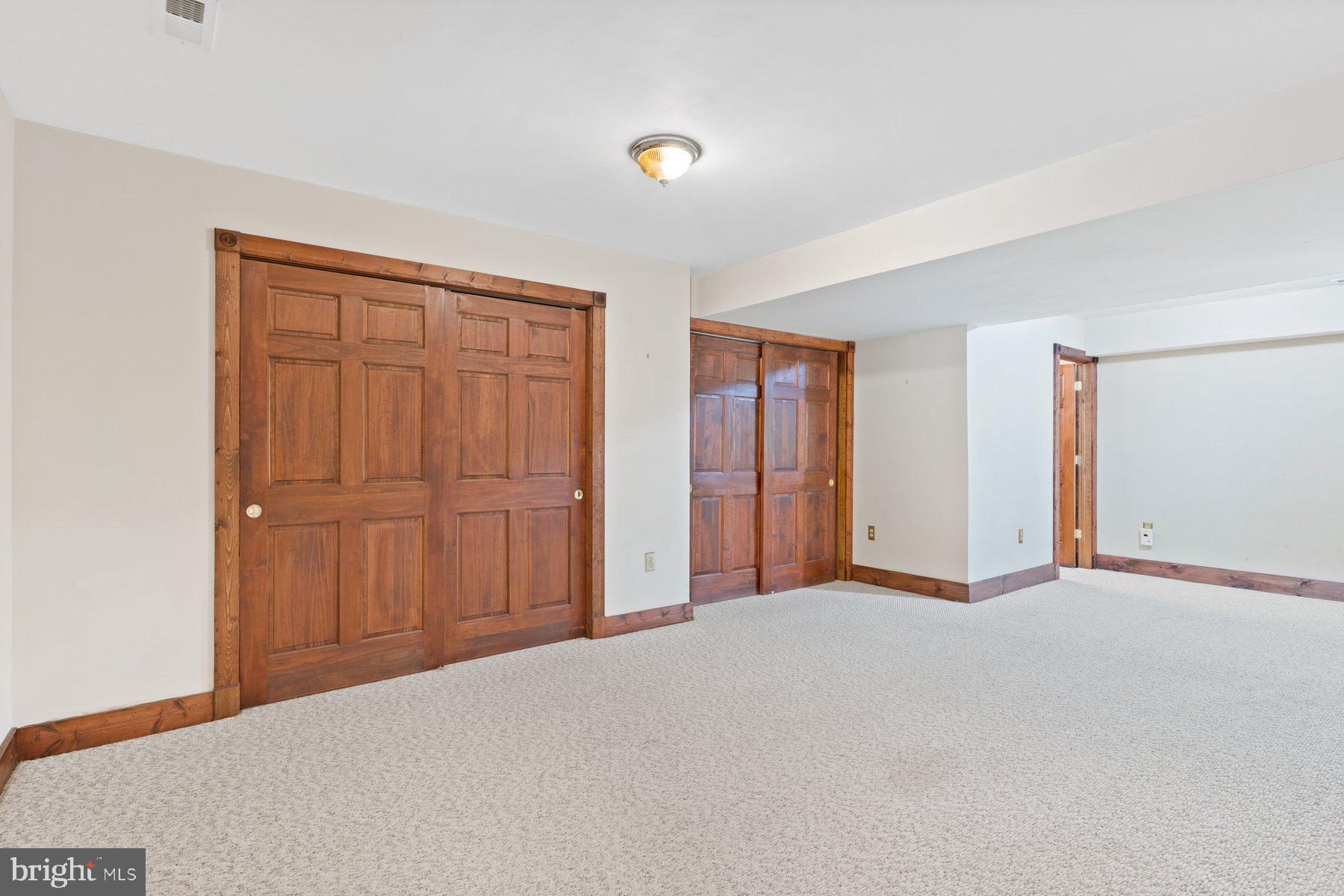 SCIENTISTS CLIFFS - Residential