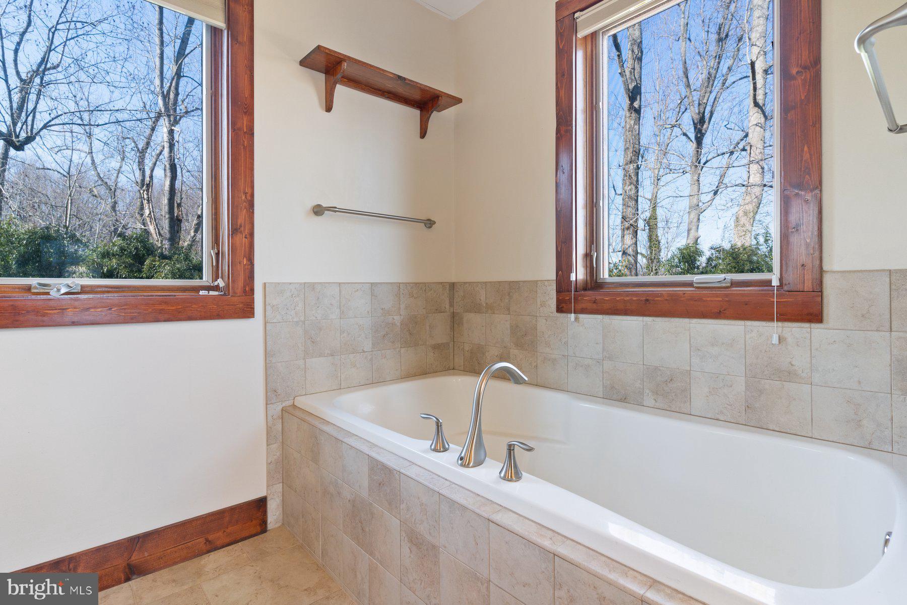 SCIENTISTS CLIFFS - Residential