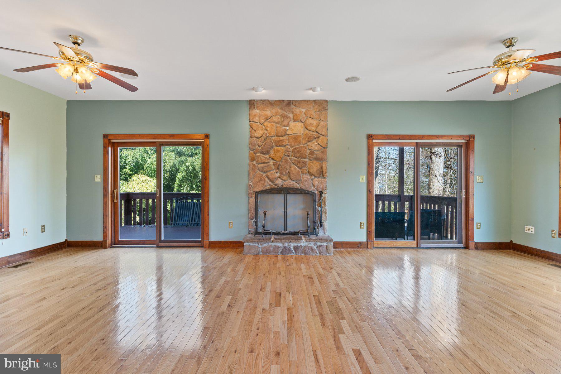 SCIENTISTS CLIFFS - Residential