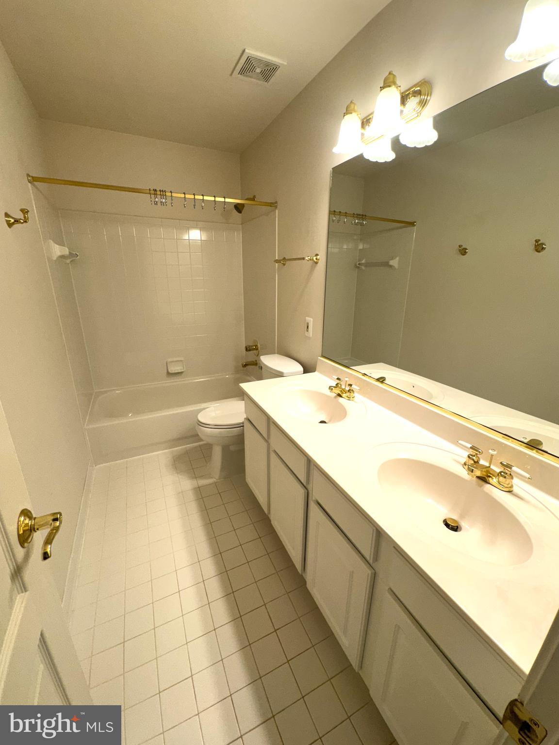 FAWN LAKE - Residential Lease