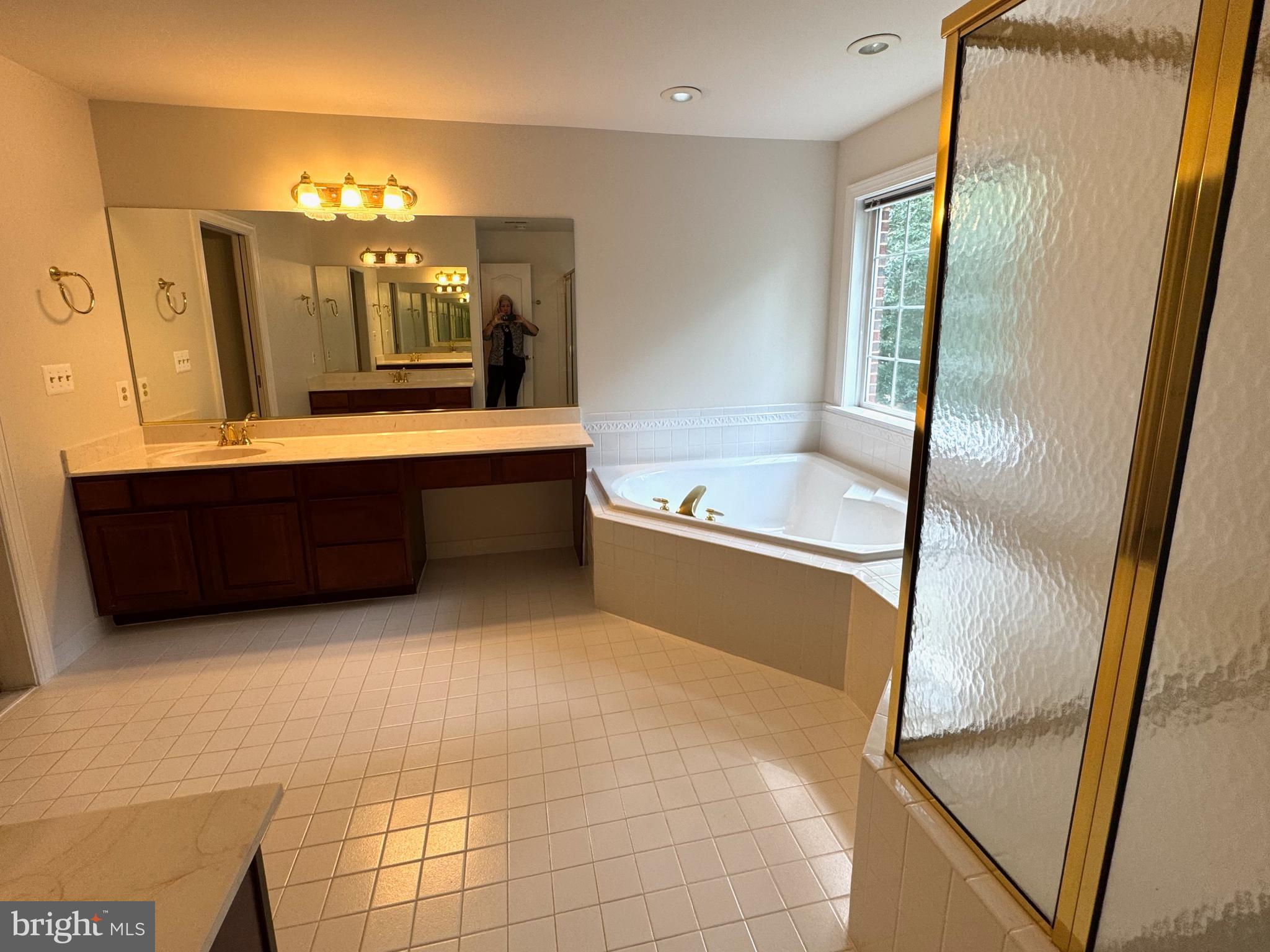 FAWN LAKE - Residential Lease