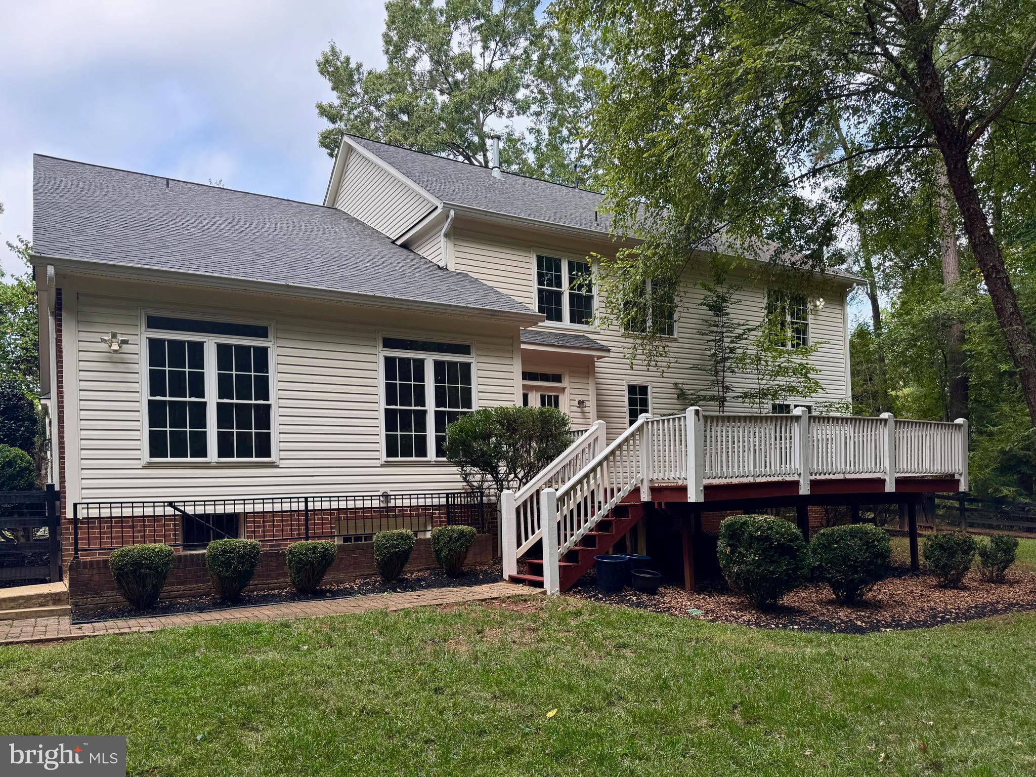 FAWN LAKE - Residential Lease