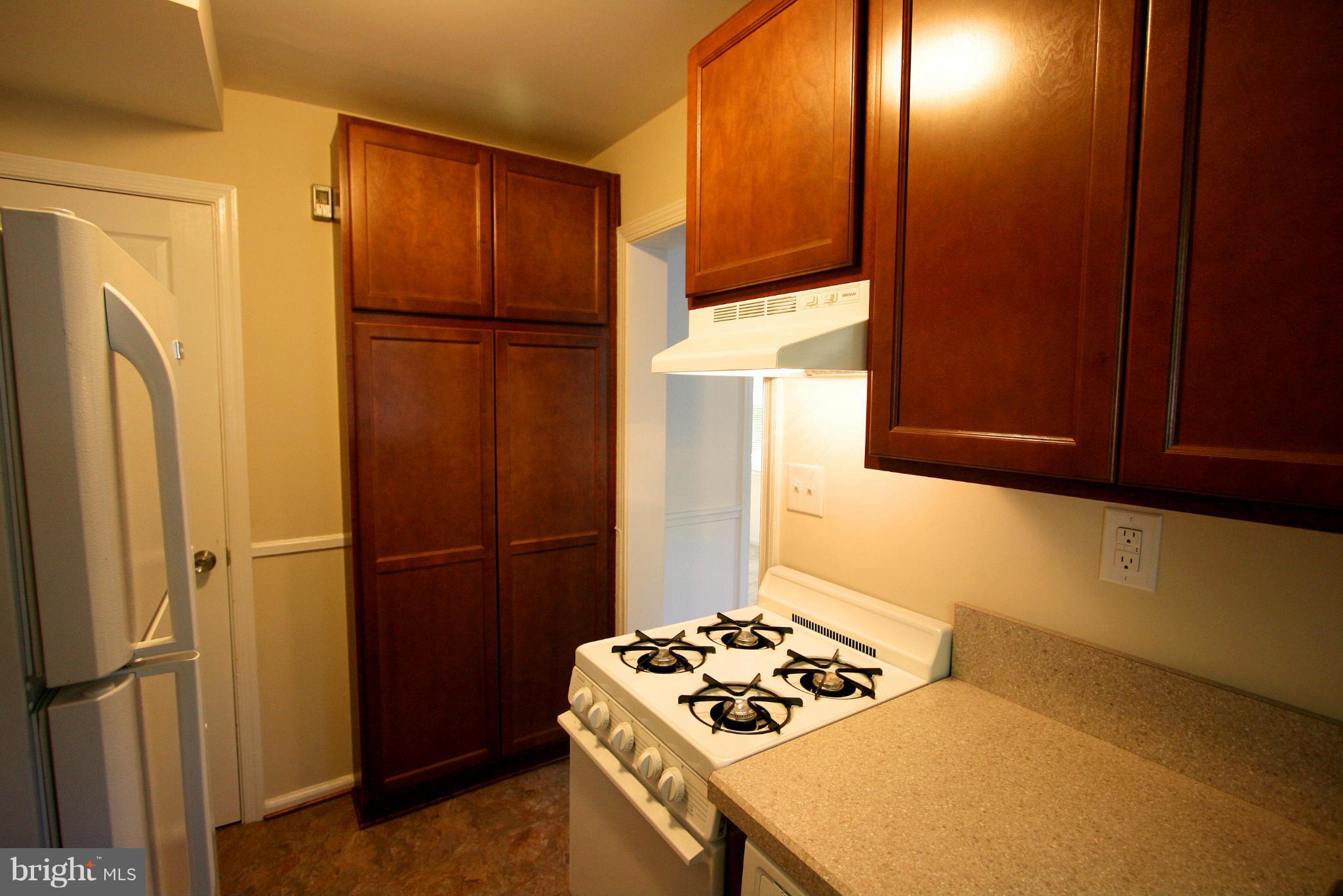 JEFFERSON MANOR - Residential Lease