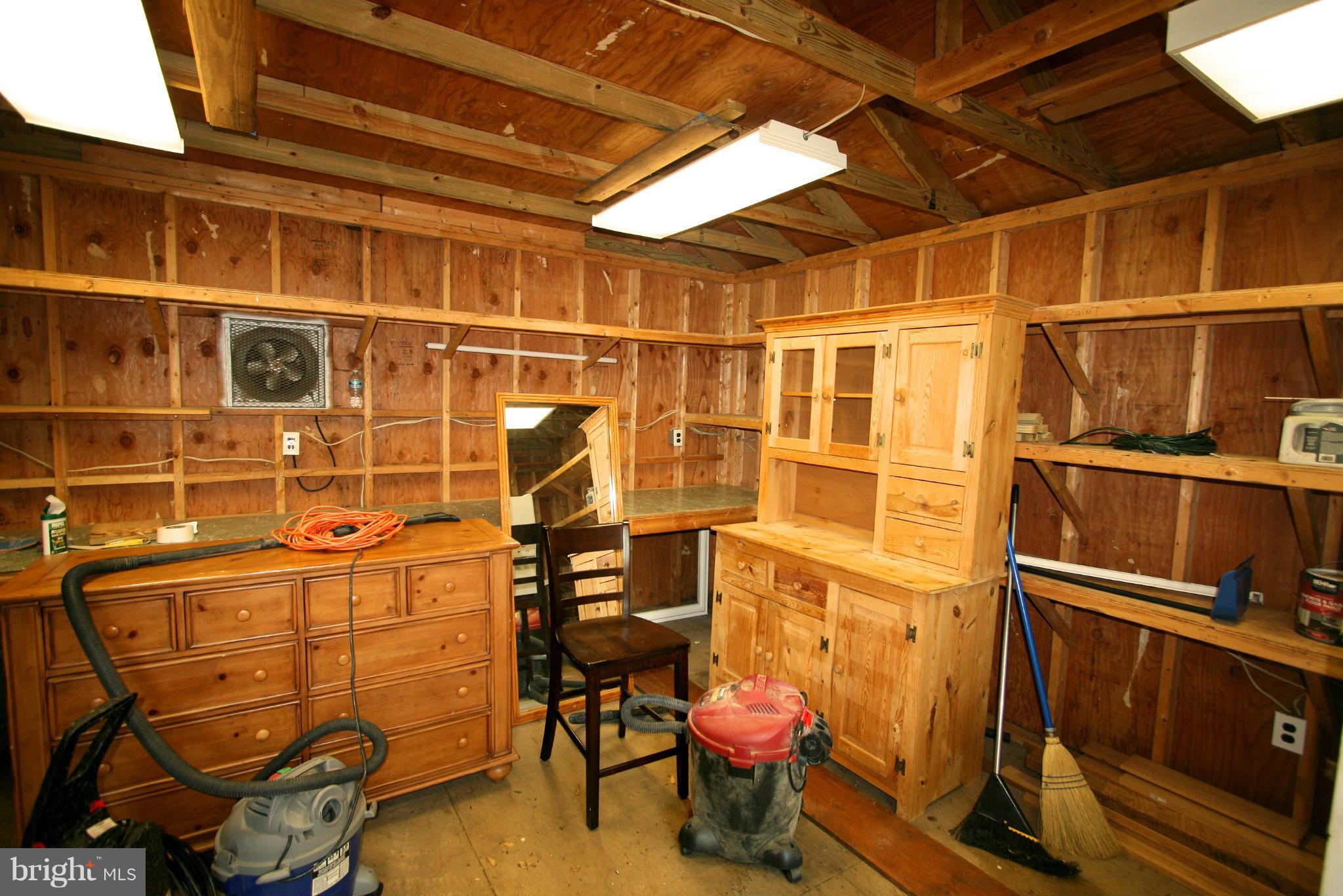 JEFFERSON MANOR - Residential Lease