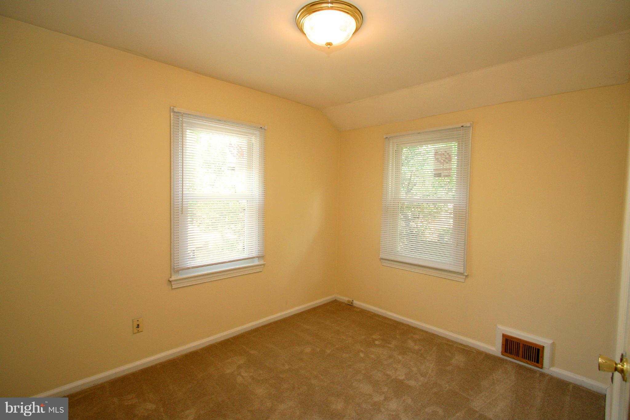 JEFFERSON MANOR - Residential Lease