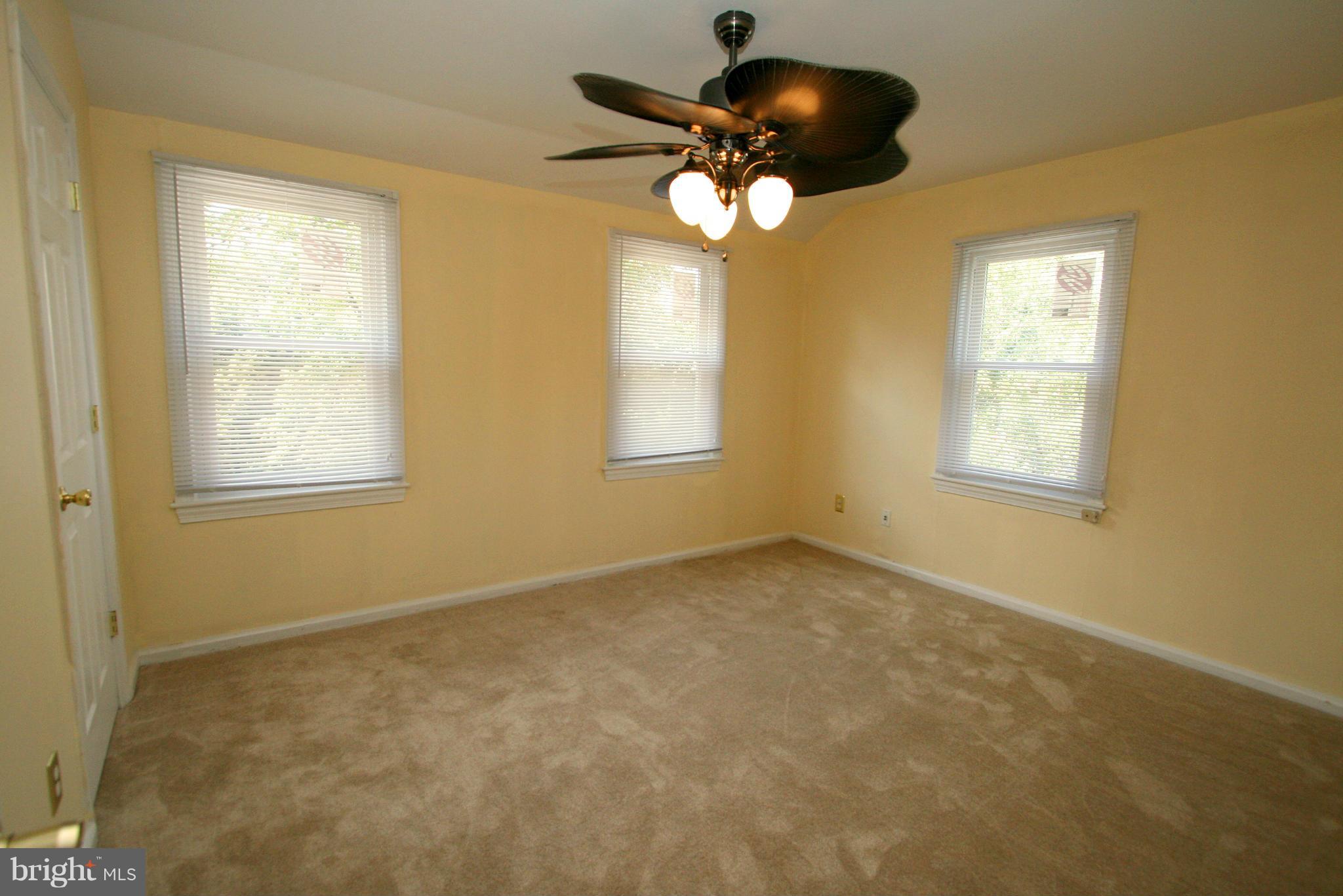 JEFFERSON MANOR - Residential Lease