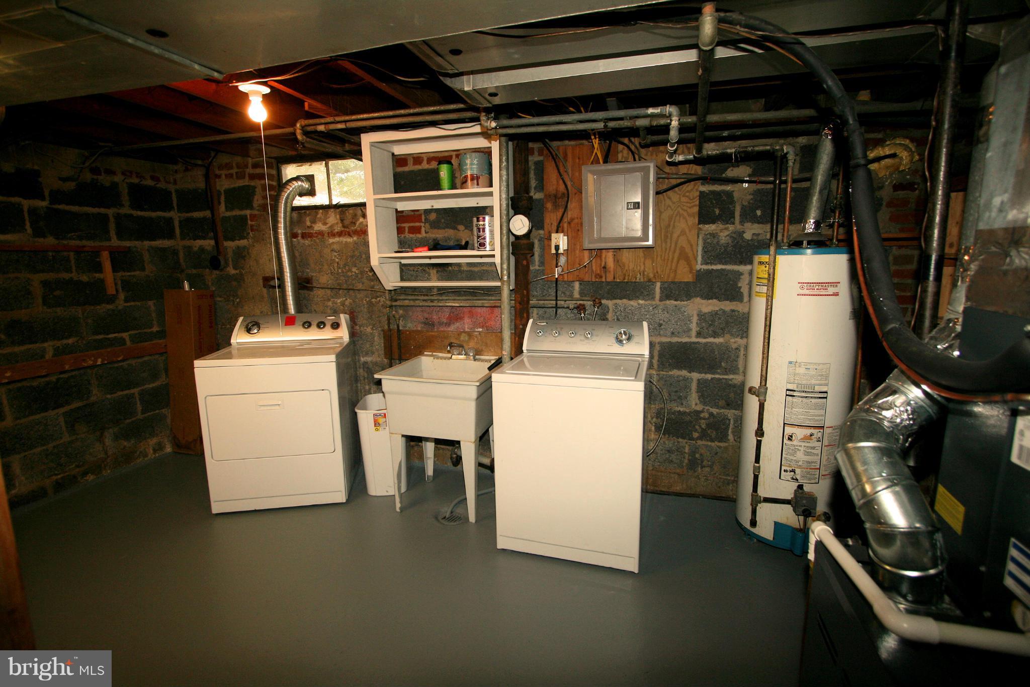 JEFFERSON MANOR - Residential Lease