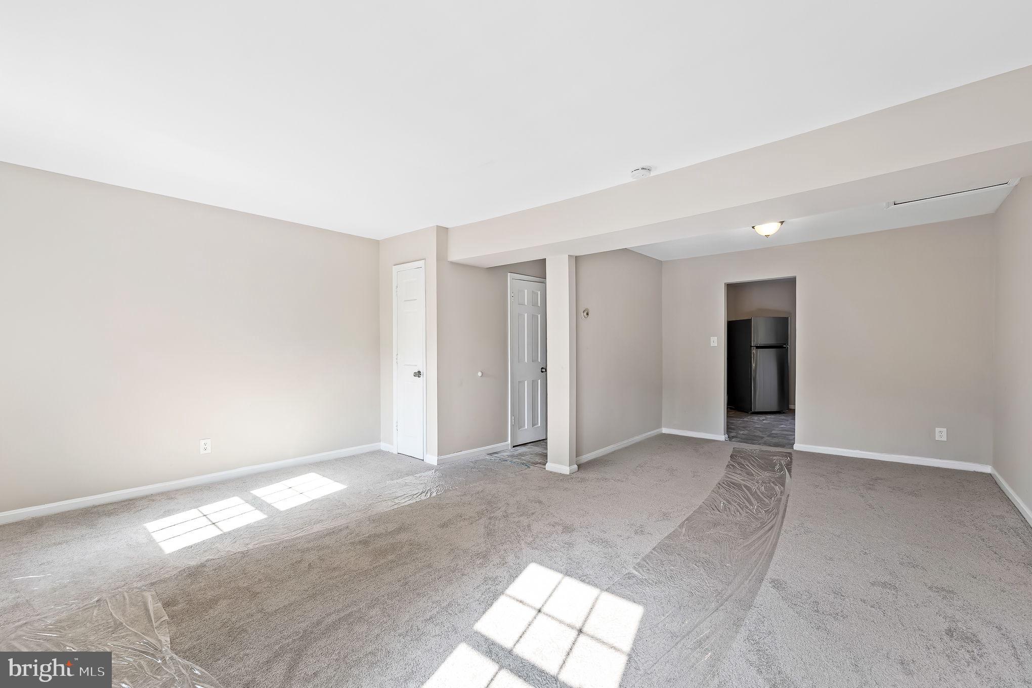 OLDE GREENWICH - Residential