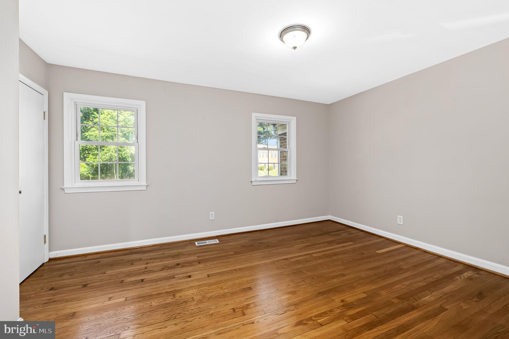 OLDE GREENWICH - Residential