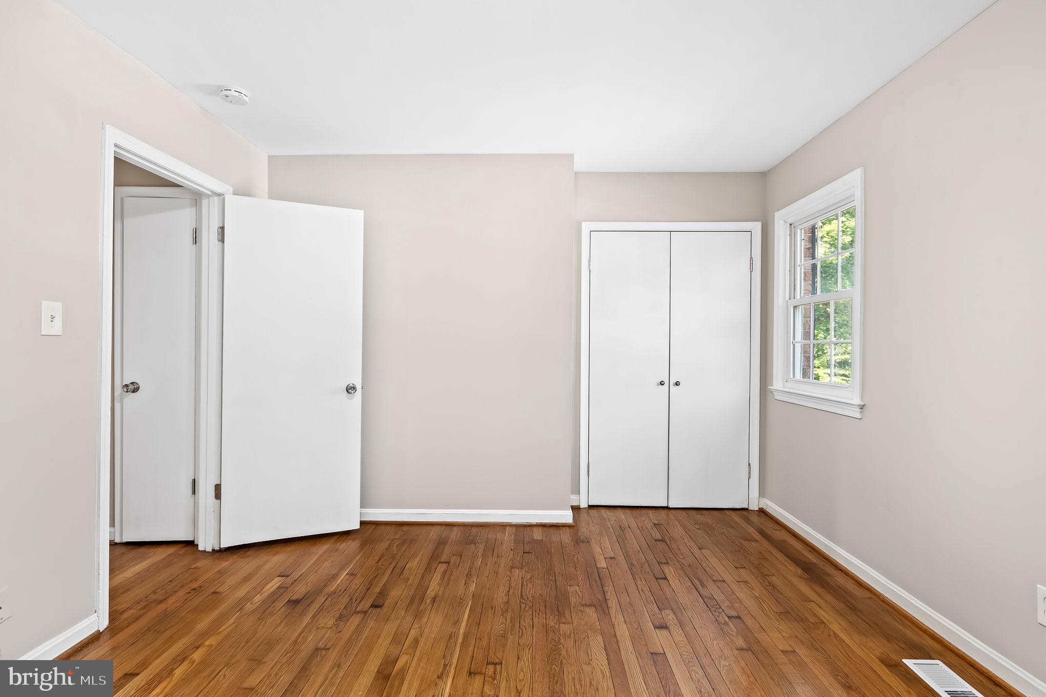 OLDE GREENWICH - Residential