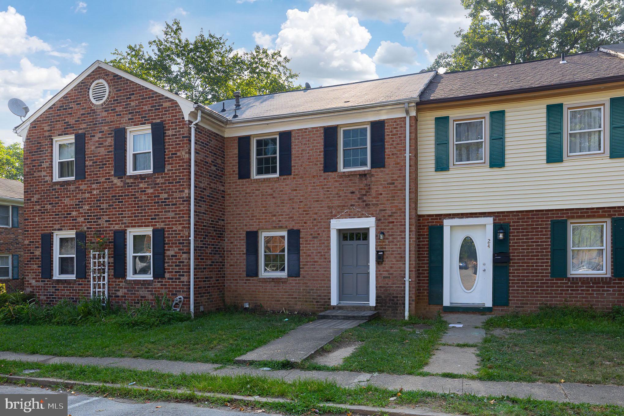 OLDE GREENWICH - Residential