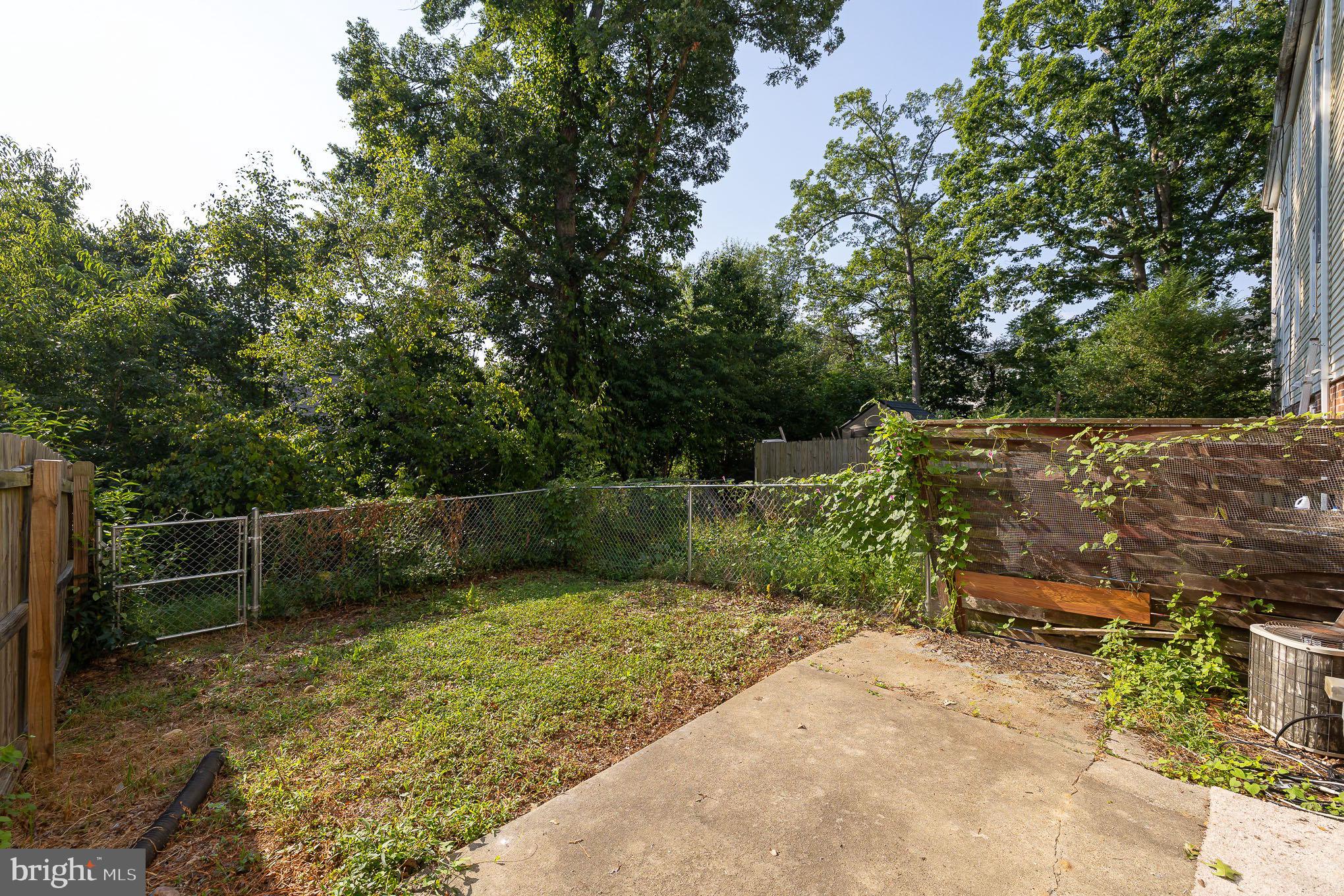 OLDE GREENWICH - Residential