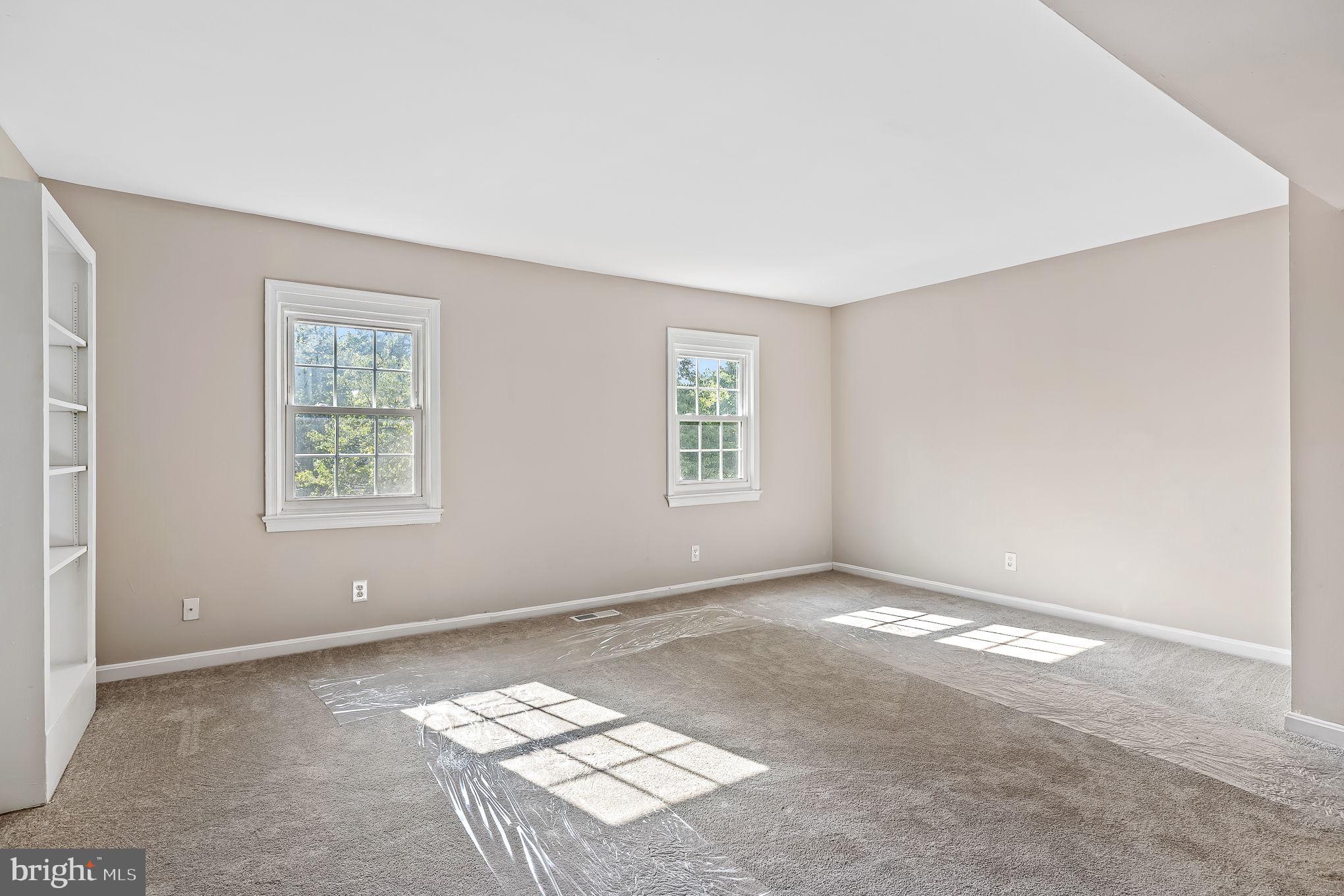 OLDE GREENWICH - Residential