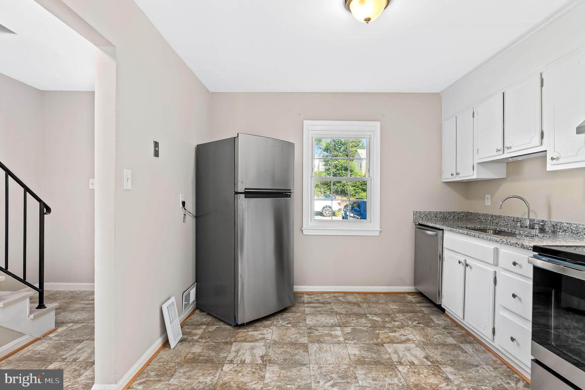 OLDE GREENWICH - Residential