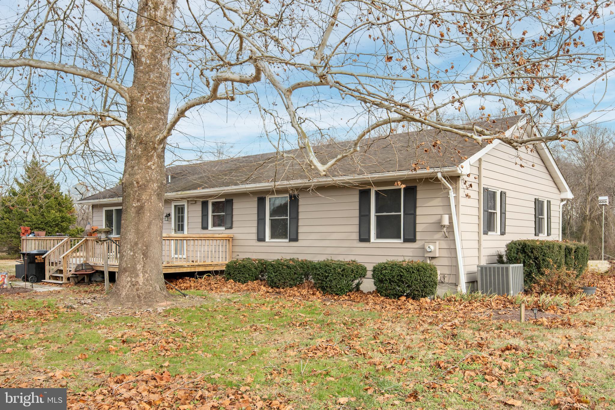 TWO JOHNS - Residential