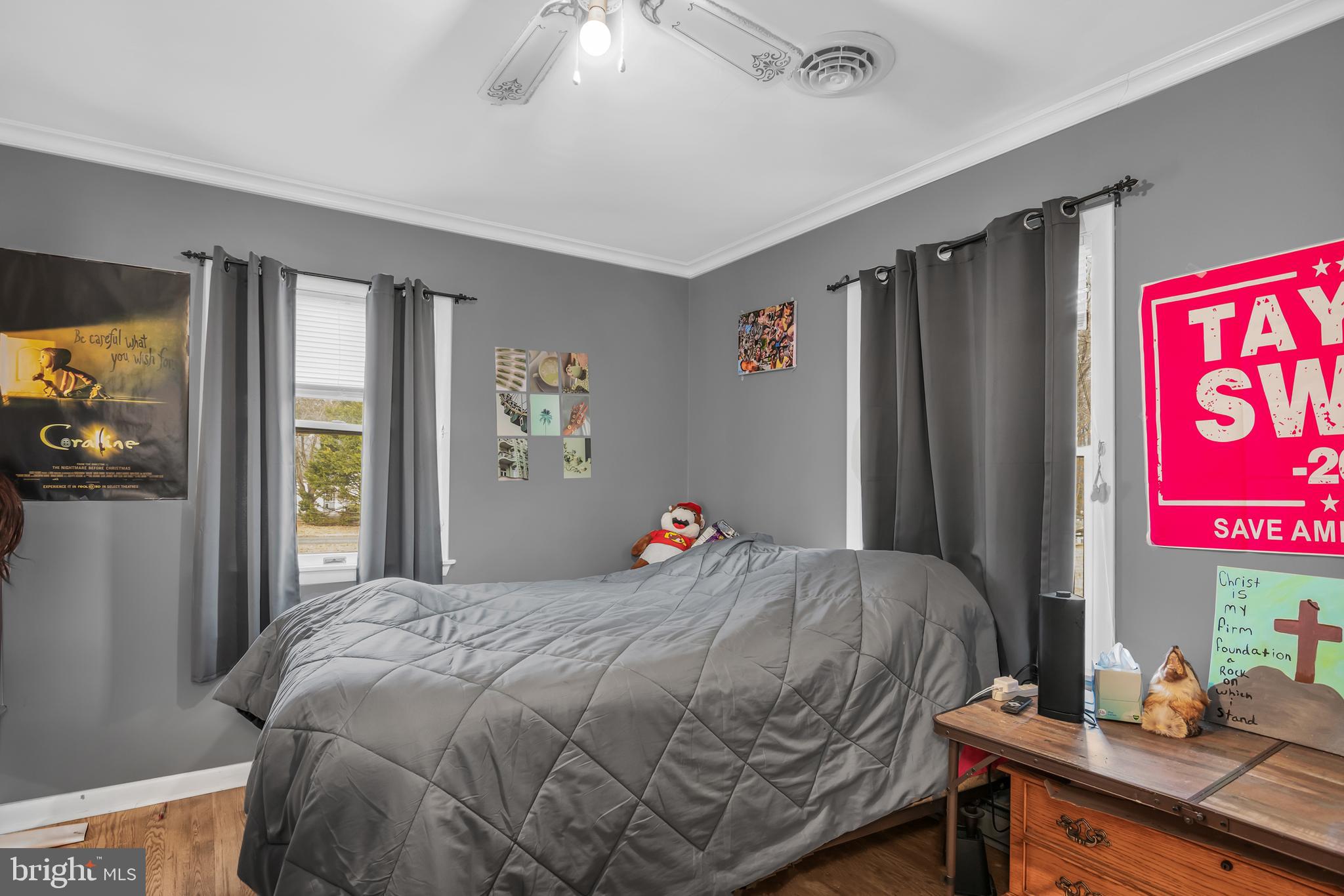 TWO JOHNS - Residential