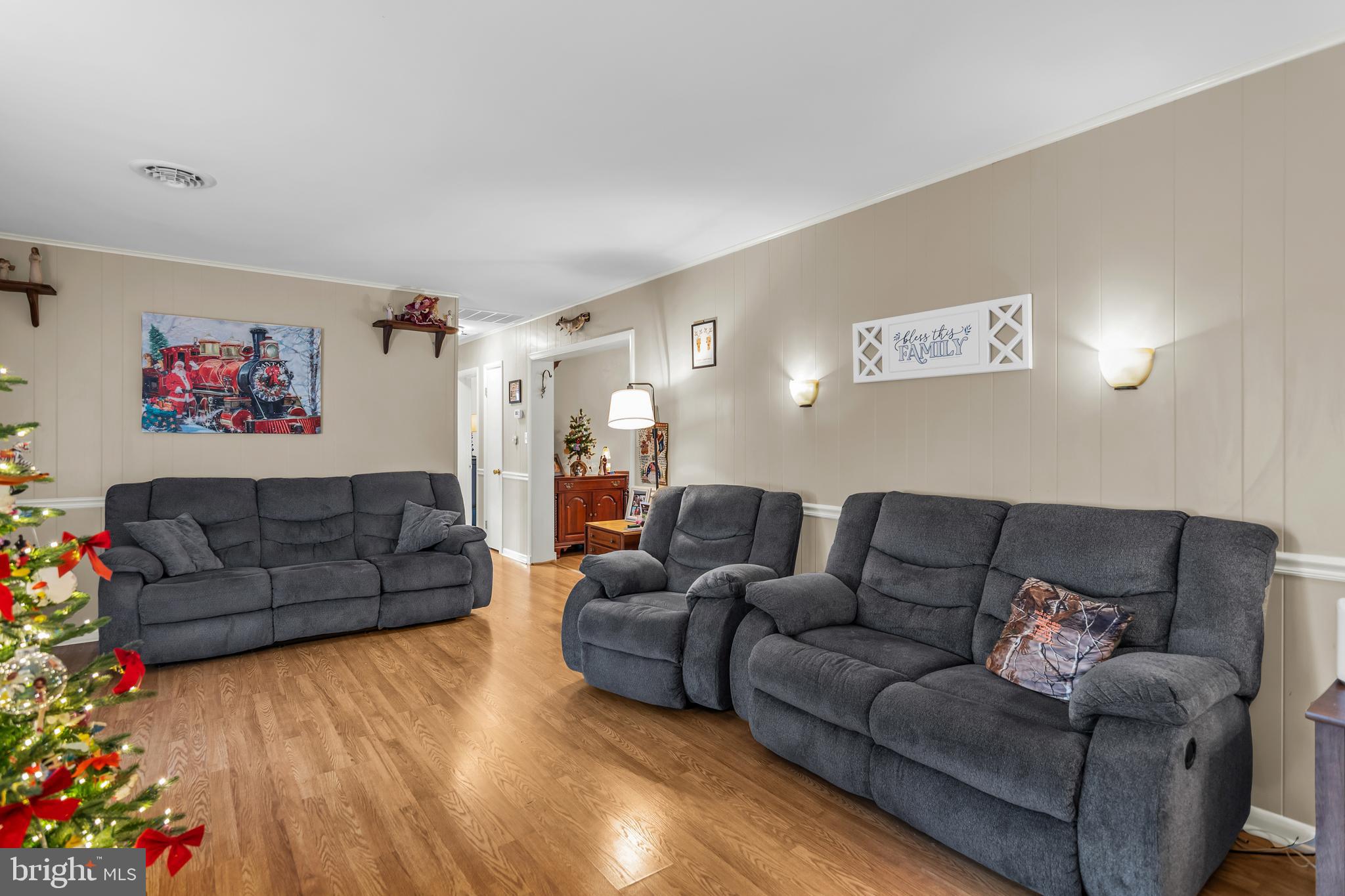 TWO JOHNS - Residential