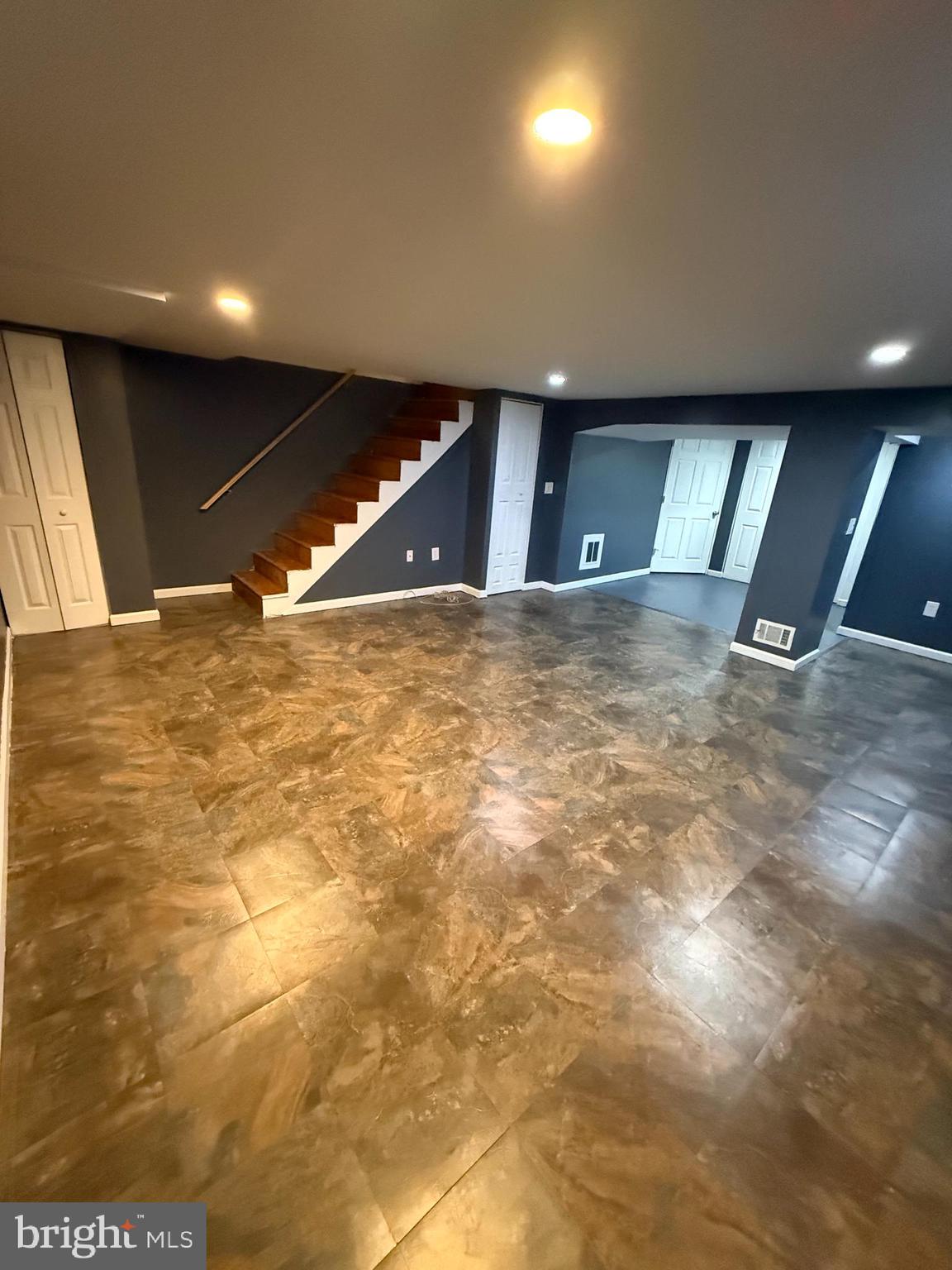 LOCH RAVEN VILLAGE - Residential Lease