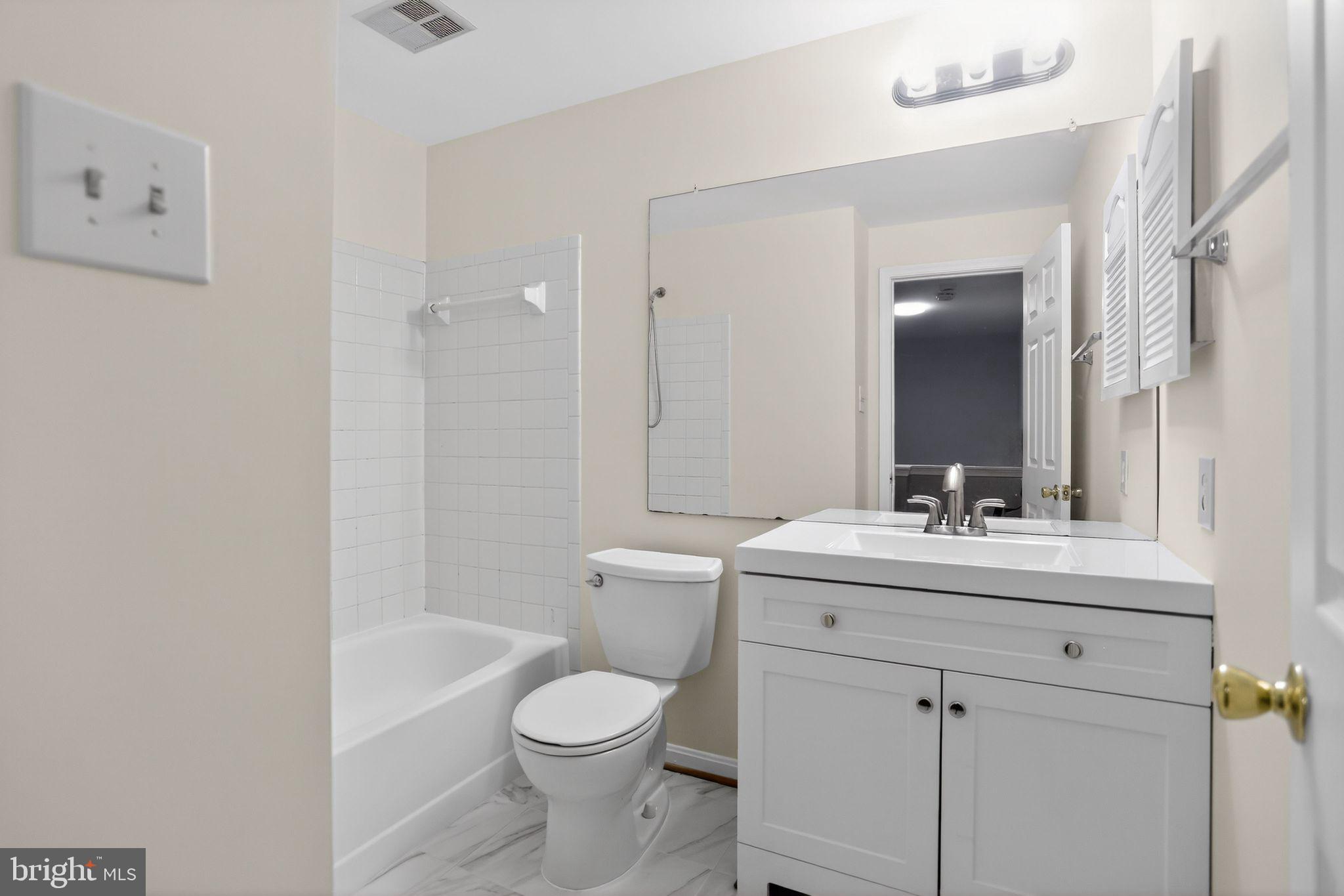 HALLOWELL - Residential