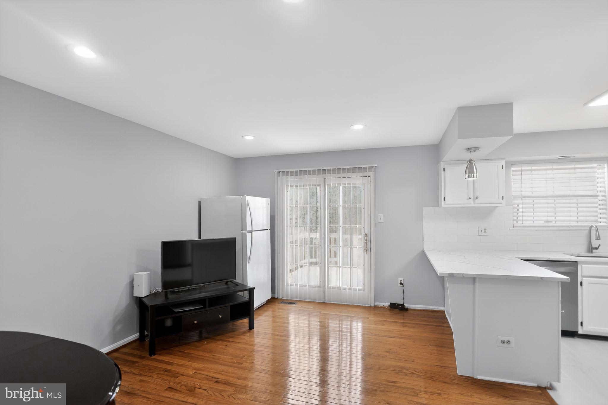 HALLOWELL - Residential