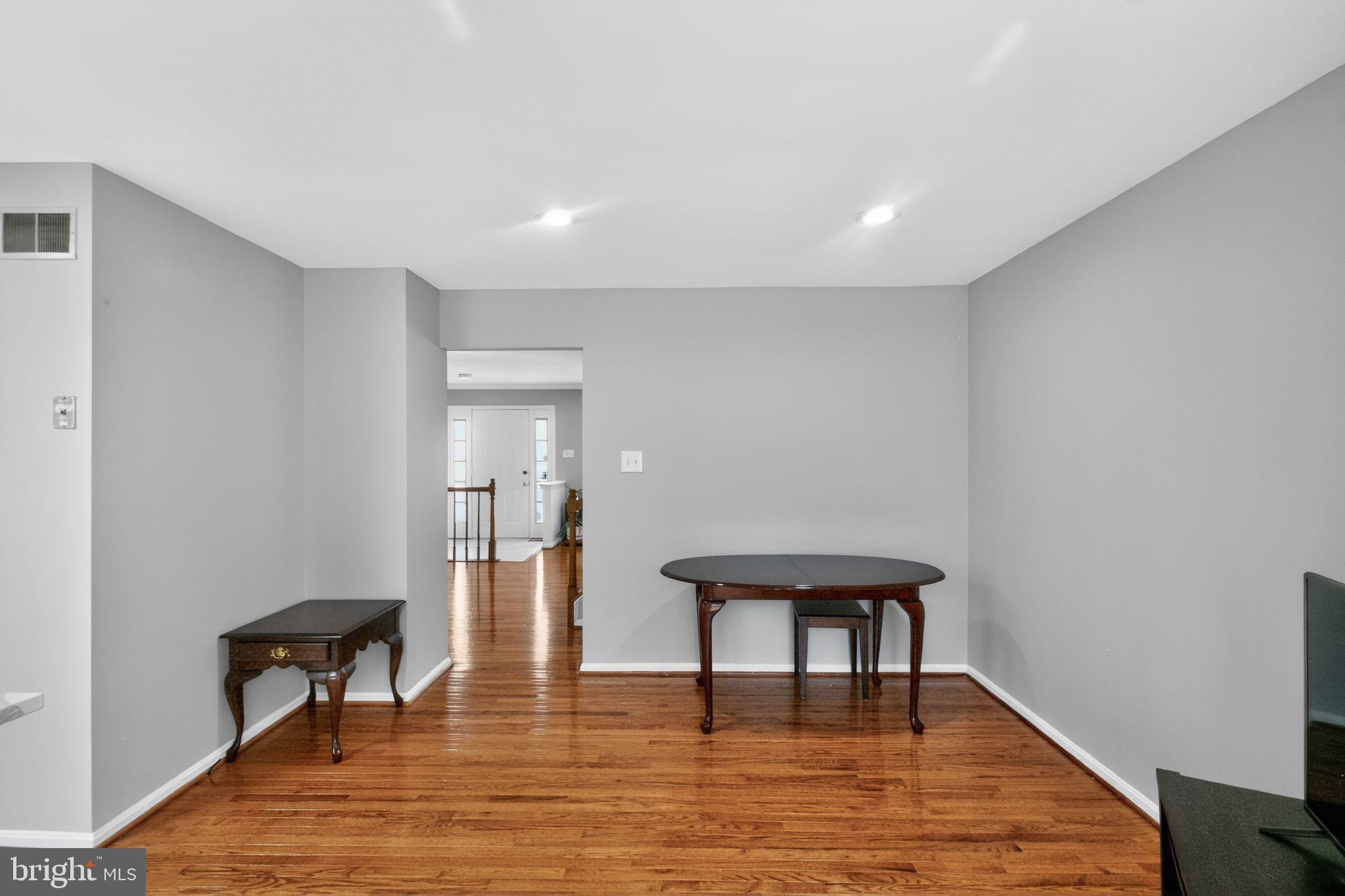 HALLOWELL - Residential