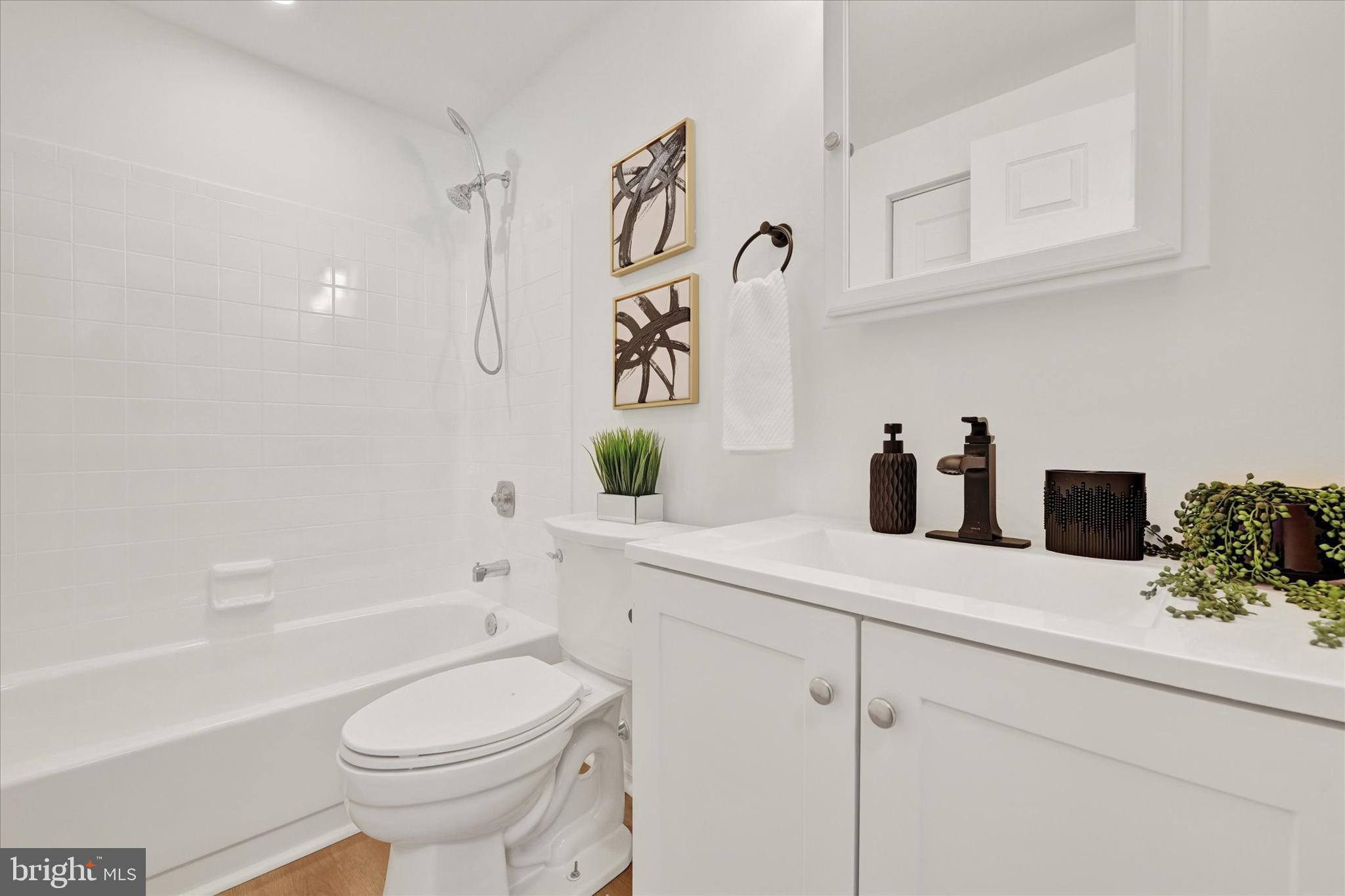 SUE CREEK LANDING - Residential