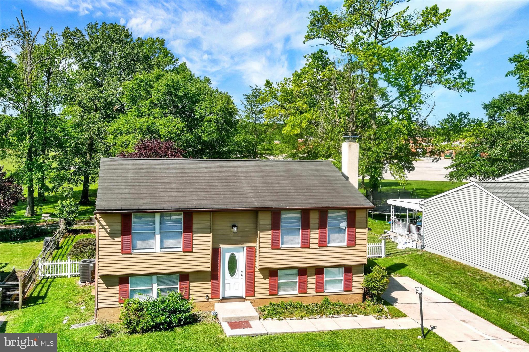 SUE CREEK LANDING - Residential