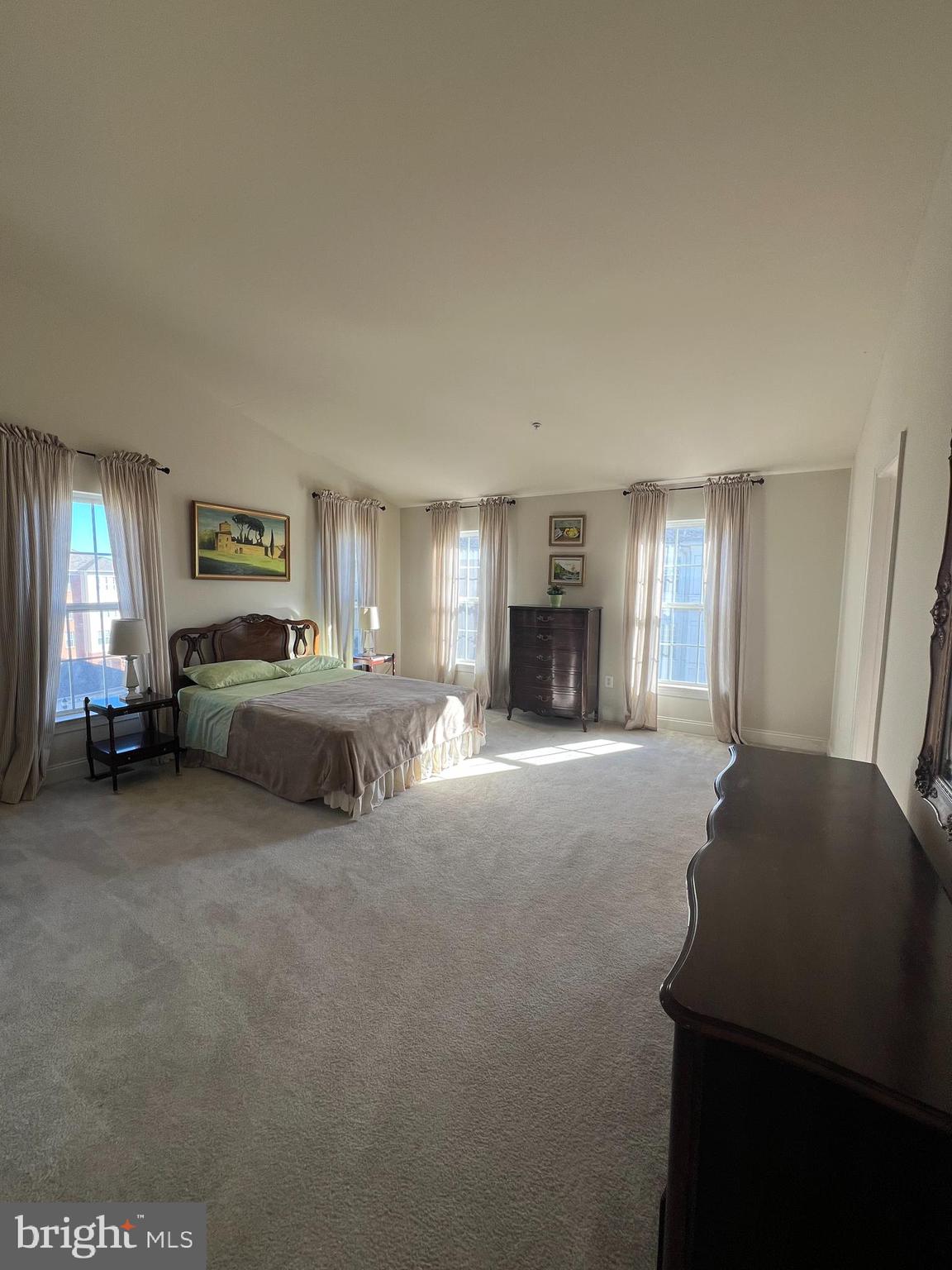 KENTLANDS - Residential Lease