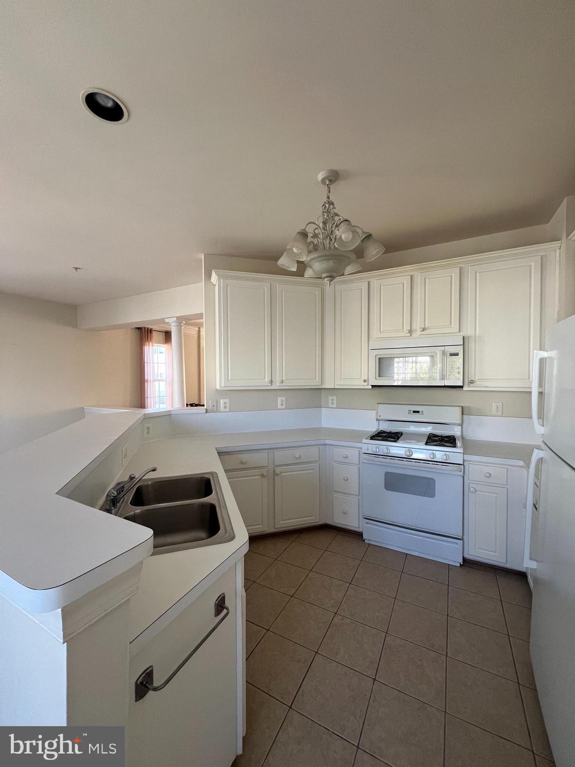 KENTLANDS - Residential Lease