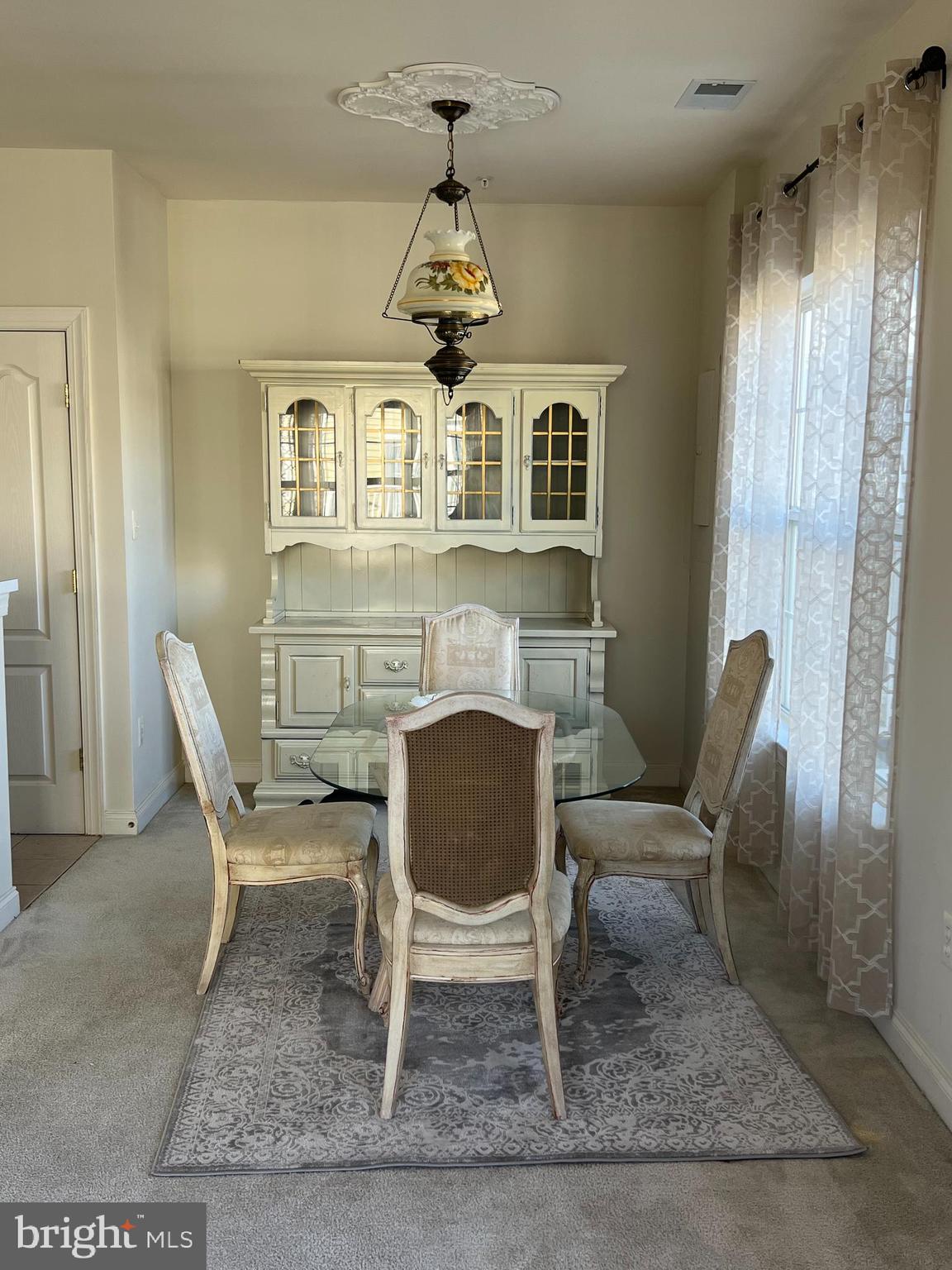 KENTLANDS - Residential Lease