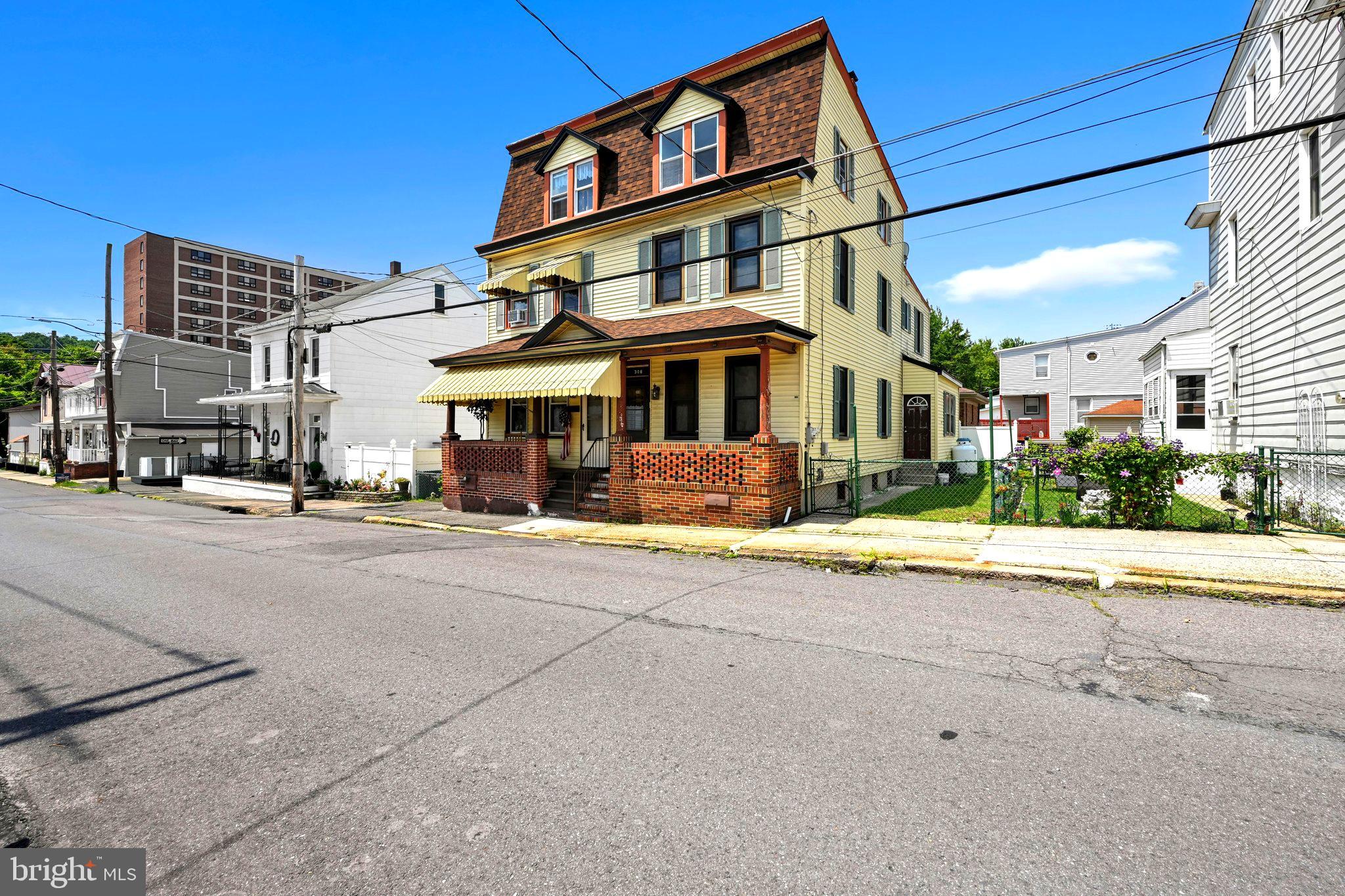 308 N 3RD STREET