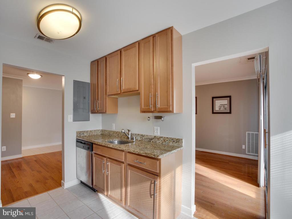 NORTH GREEN CONDOMINIUMS - Residential Lease