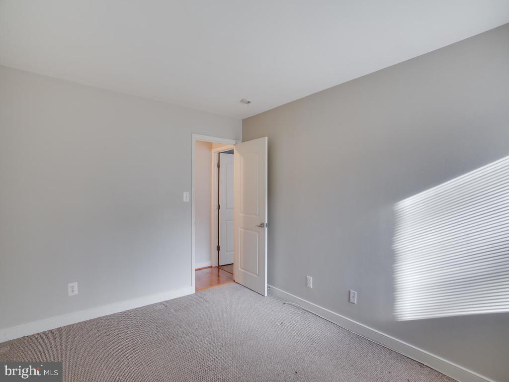 NORTH GREEN CONDOMINIUMS - Residential Lease