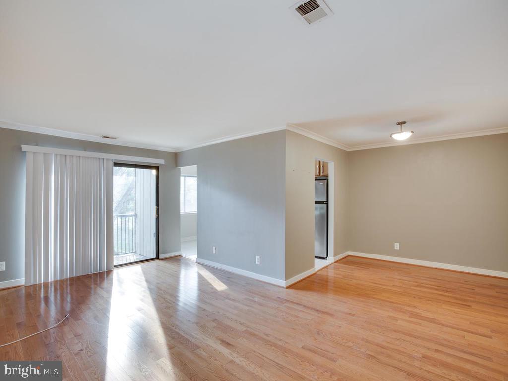 NORTH GREEN CONDOMINIUMS - Residential Lease