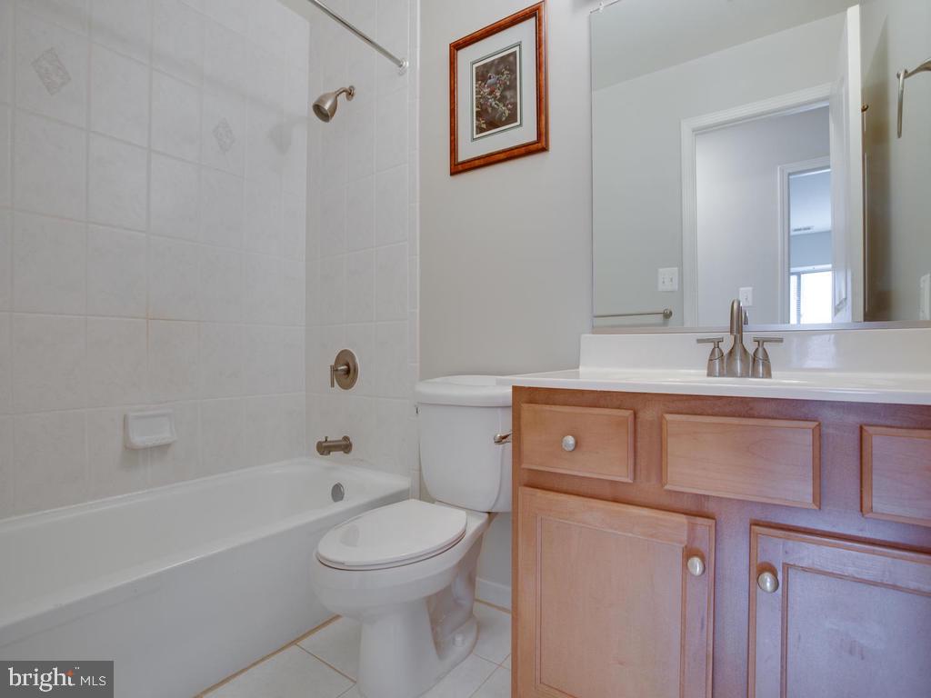 NORTH GREEN CONDOMINIUMS - Residential Lease