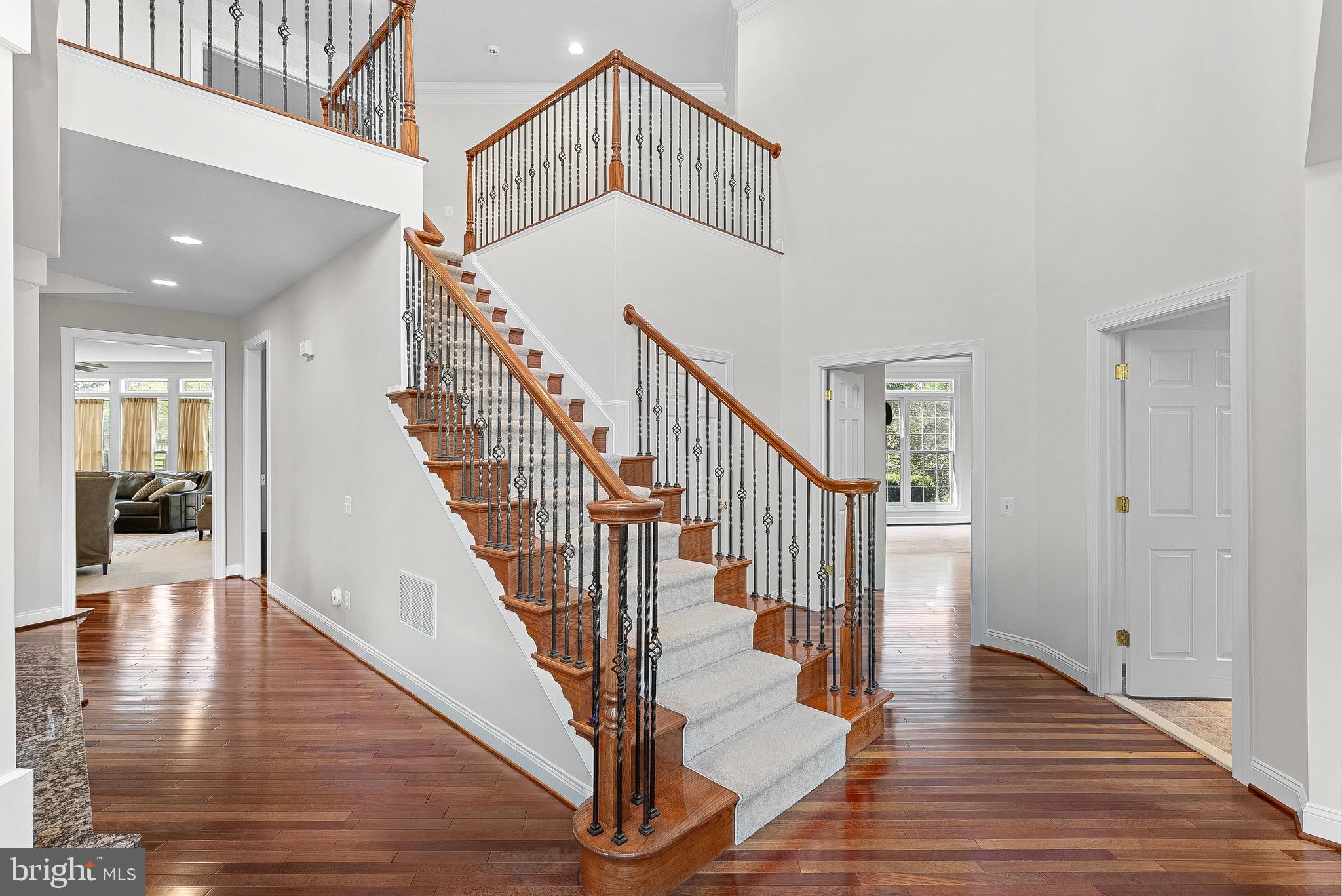RED CEDAR - Residential