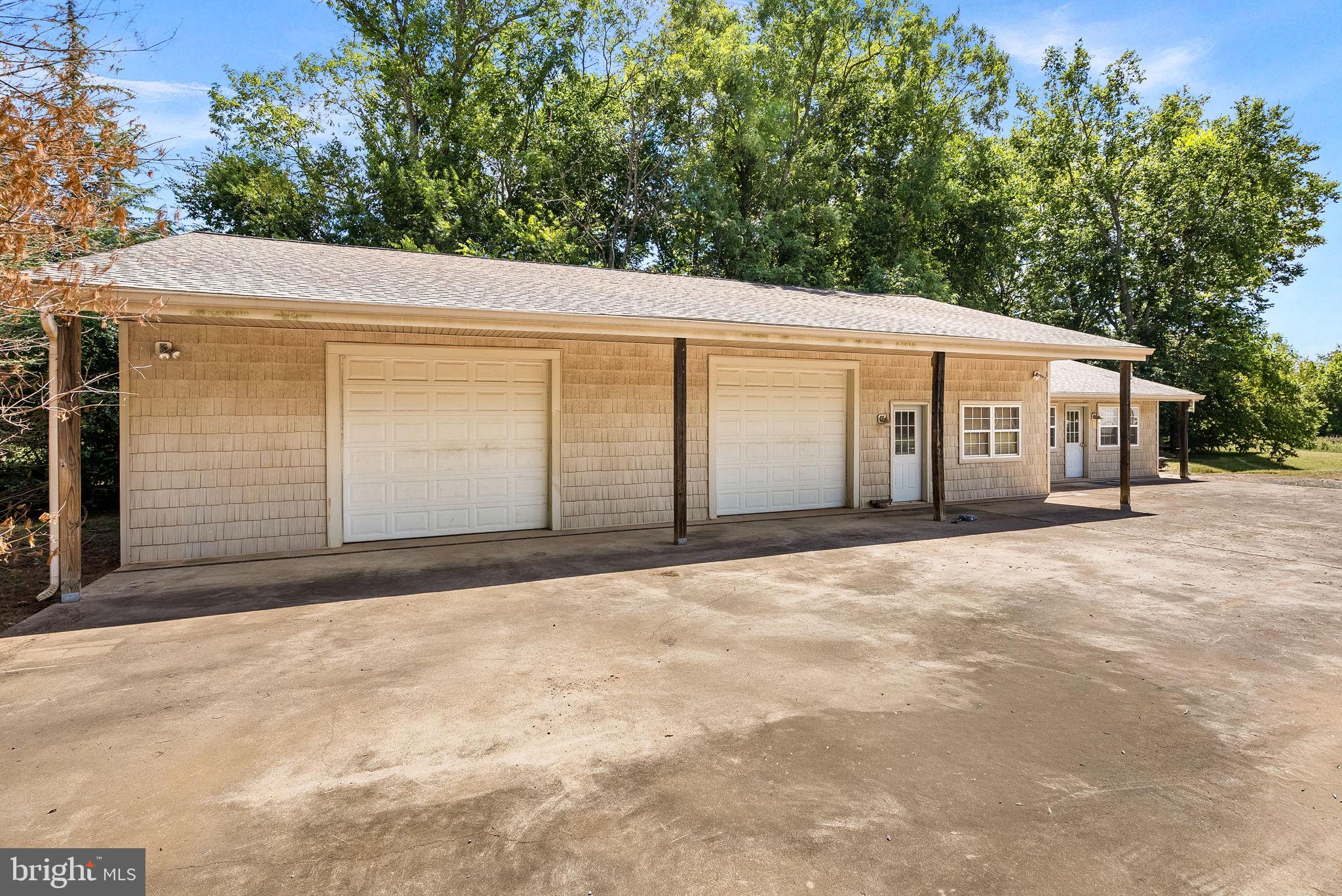 RED CEDAR - Residential