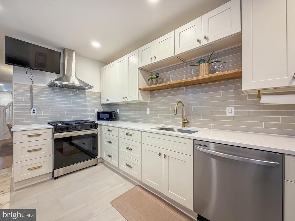 BRISTOL - Residential