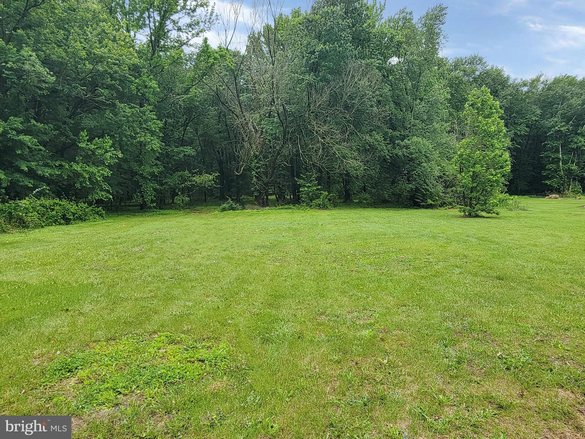 60 MANNINGTON YORKTOWN RD