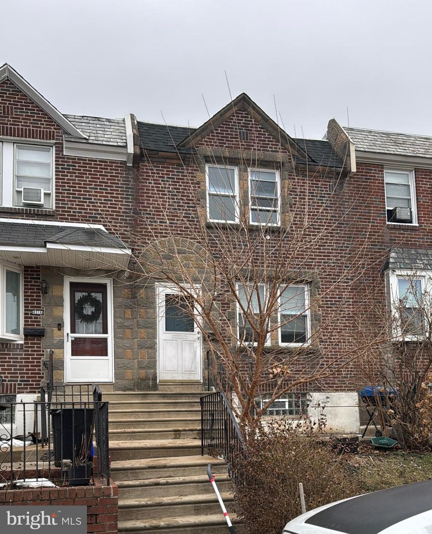 Well maintenance three bedrooms row home, 1.5 bathrooms, located on a quiet block neighborhood. Laminated floor throughout the house. Heater and central unit installed in 2018. Nice kitchen exits to a full finished basement. Location is close to school, restaurant, supermarket and convenience for public transportation.