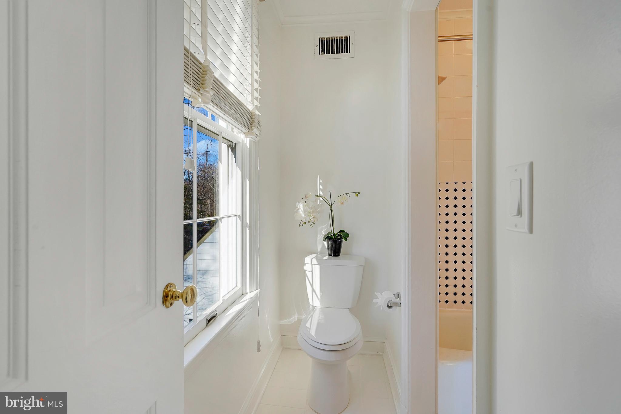 ARCTURUS ON THE POTOMAC - Residential