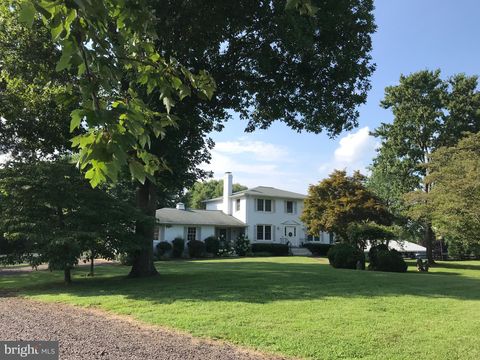 409 COOK MOUNTAIN DRIVE BRIGHTWOOD VA 22715