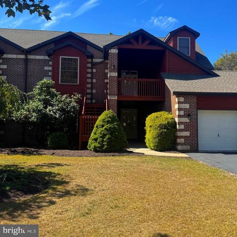 Condo For Sale - 1303 Country Club Dr<br/> HAZLETON, PA 18202