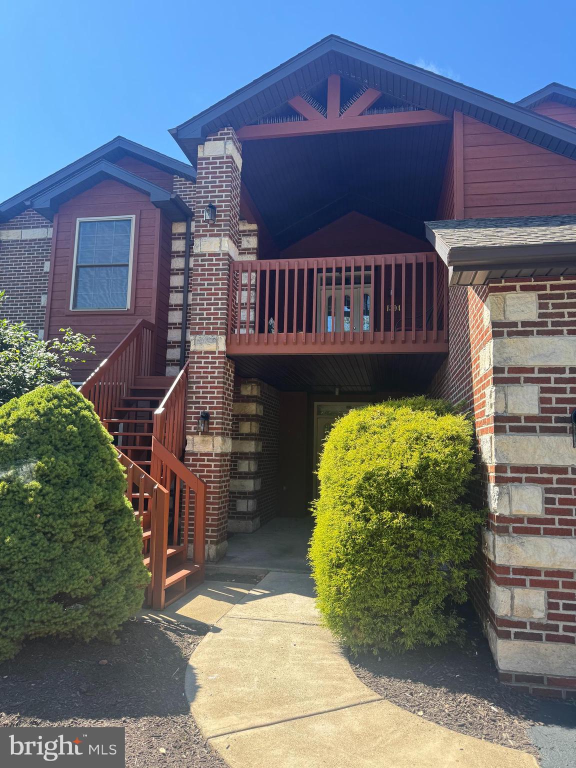 EAGLE ROCK RESORT - Residential