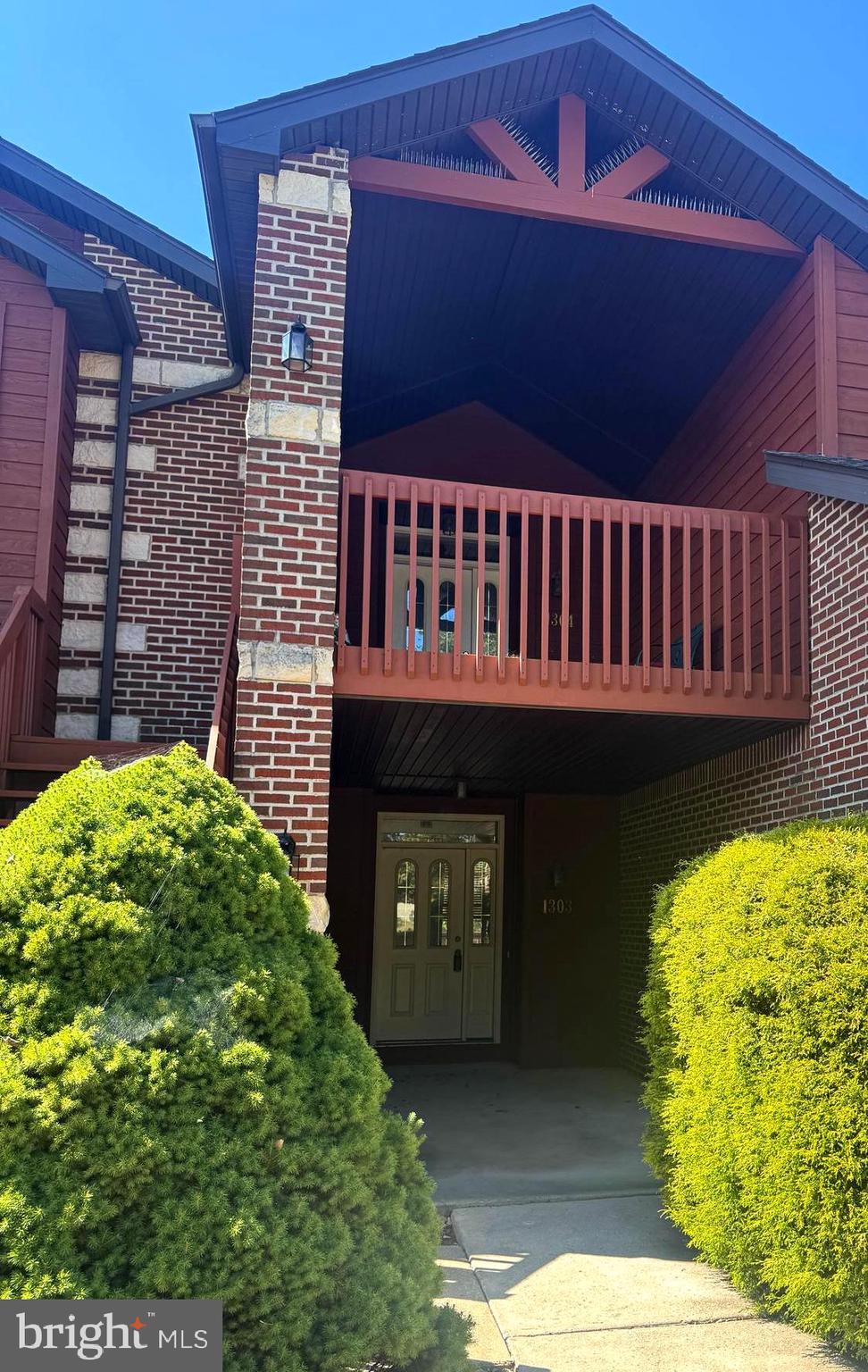 EAGLE ROCK RESORT - Residential