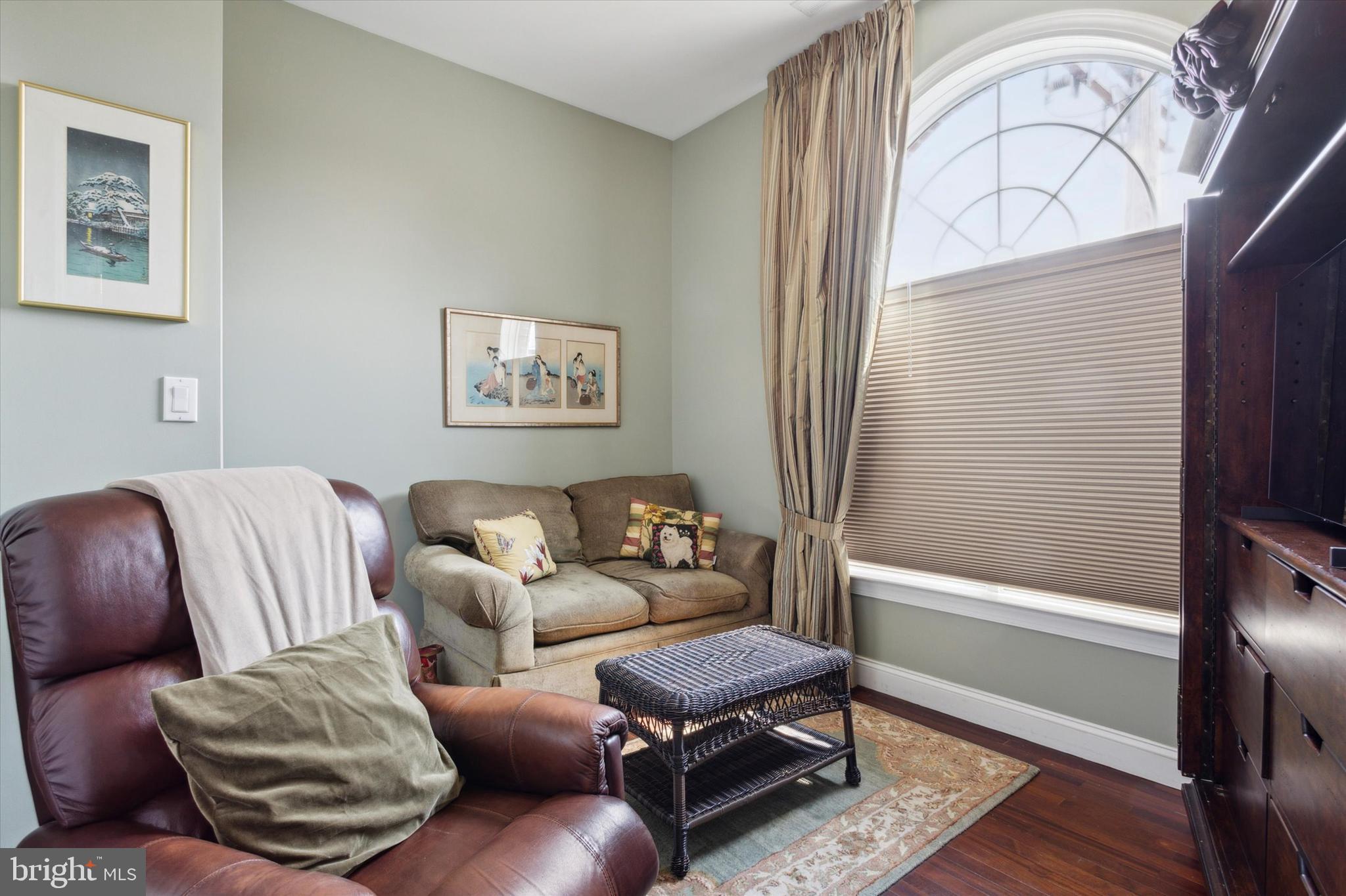 GRADUATE HOSPITAL - Residential