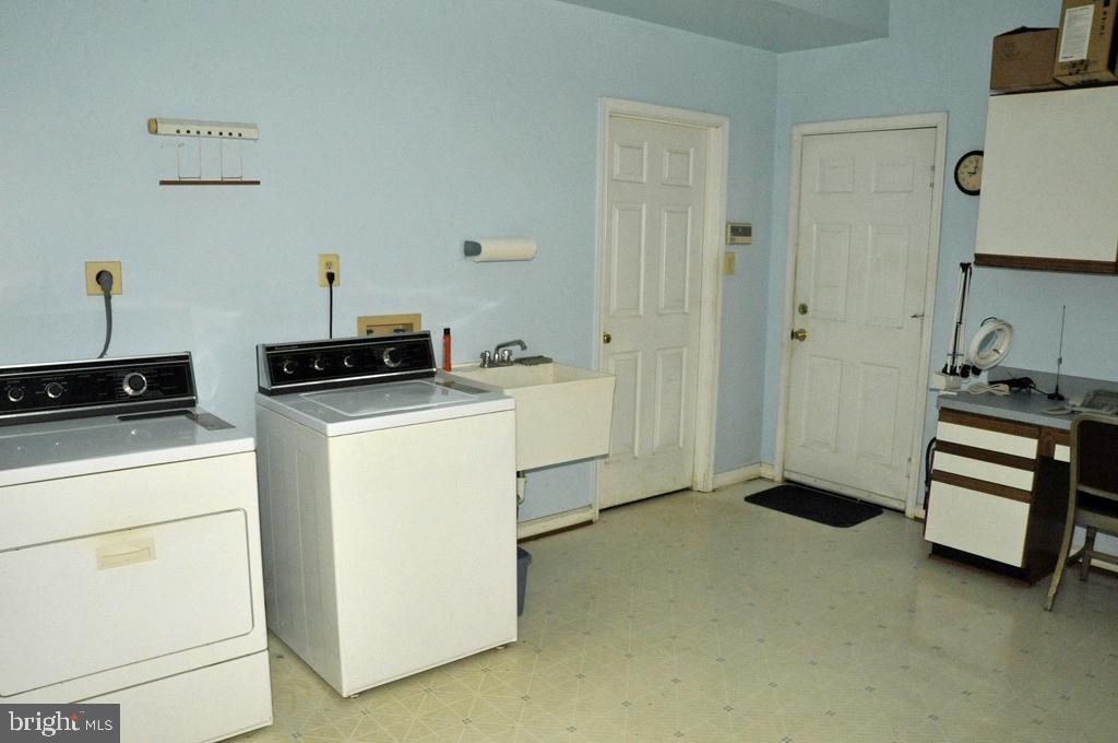 OAK HILL ESTATES - Residential