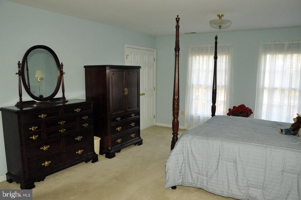 OAK HILL ESTATES - Residential