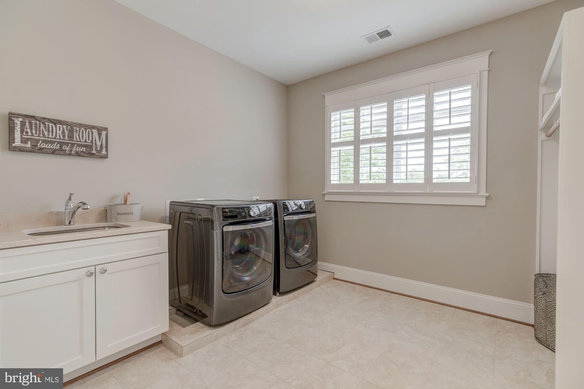 MILBURN TERRACE - Residential